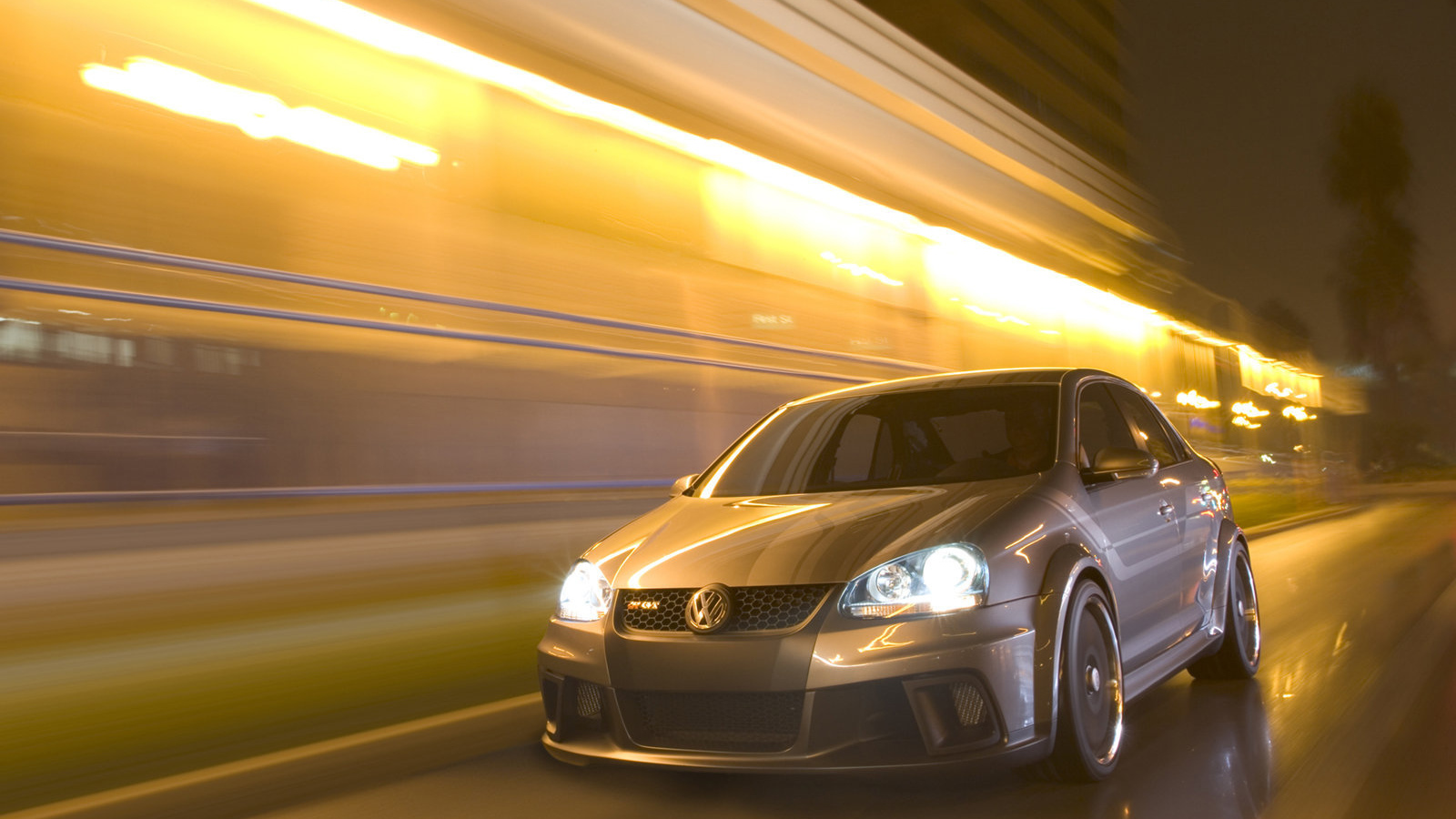 Красивый автомобиль Volkswagen Jetta в Москве