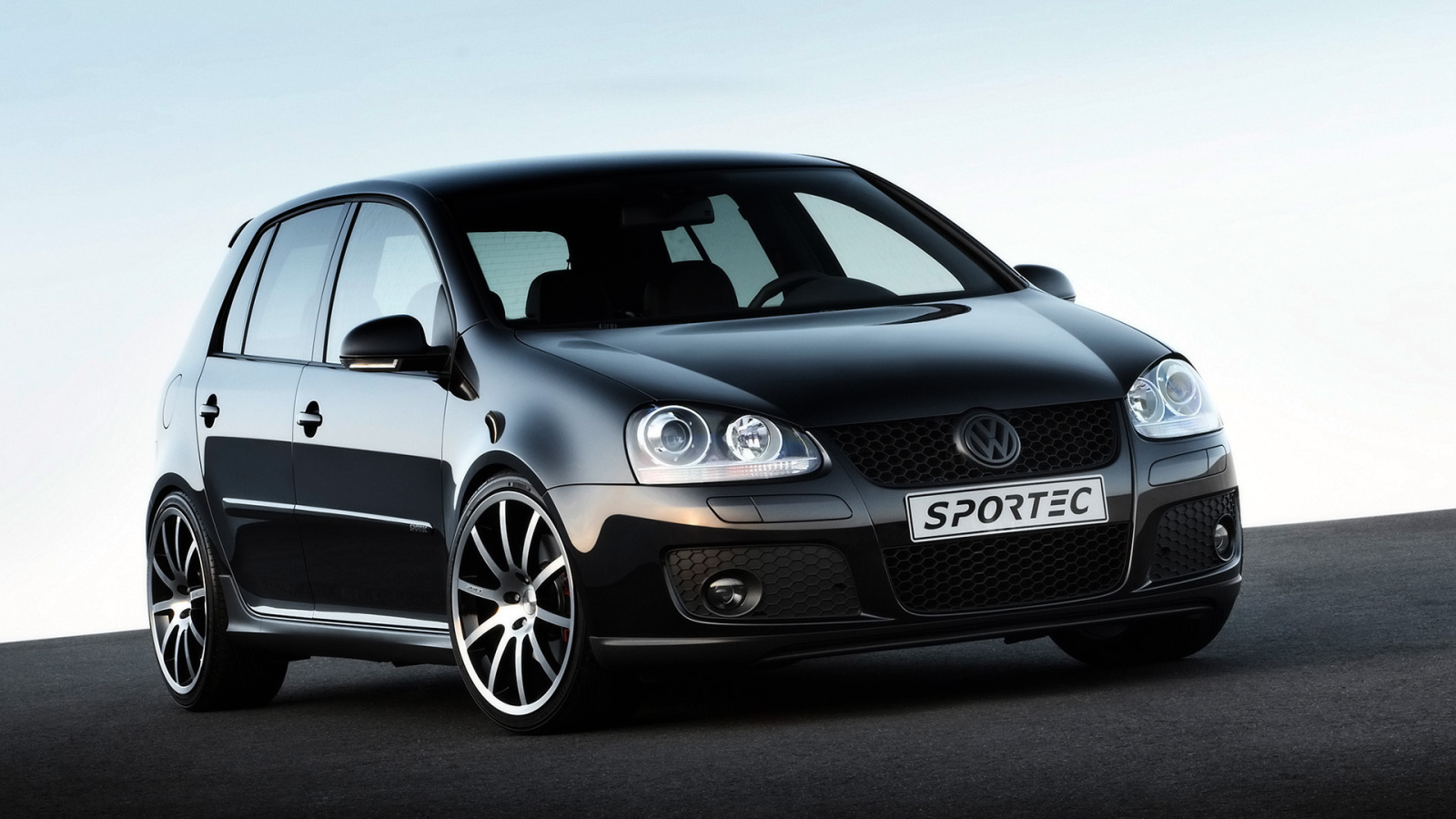 Новая машина Volkswagen Golf