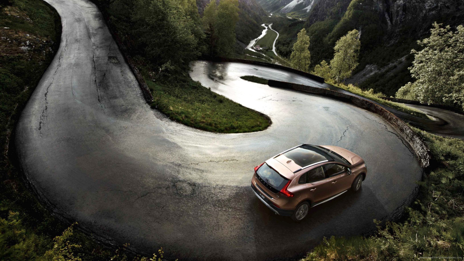  Надежная машина Volvo v40 Cross country