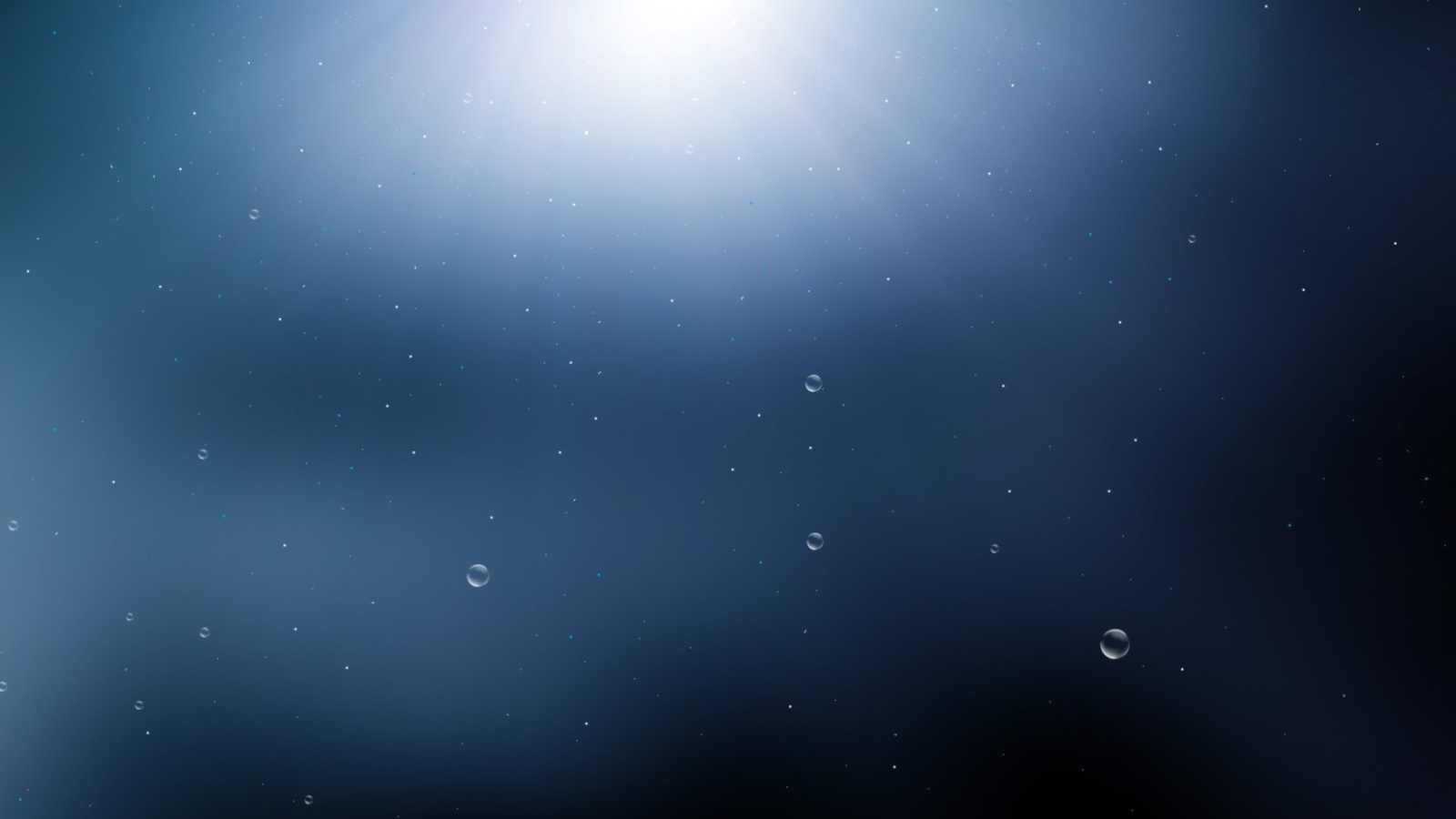 Капли в синем свете