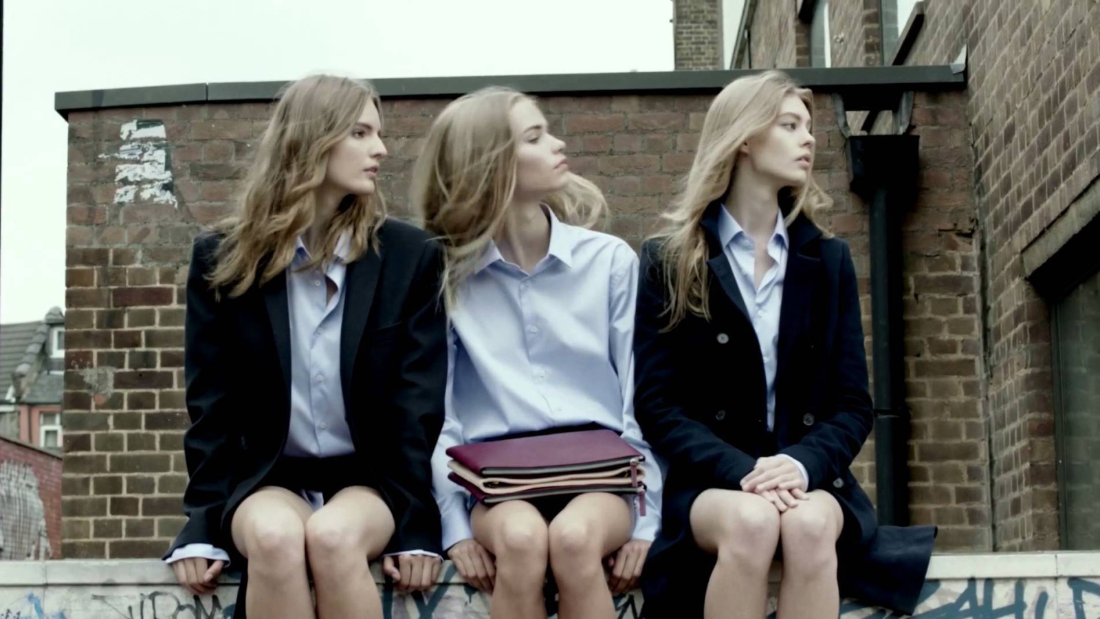 Одежда для девушек от Zara