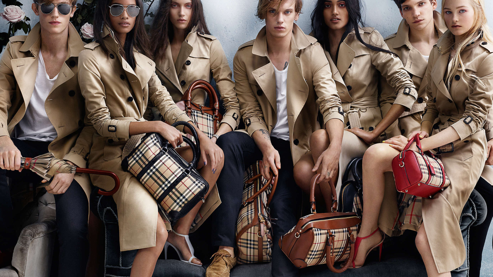Одежда для молодежи от Burberry