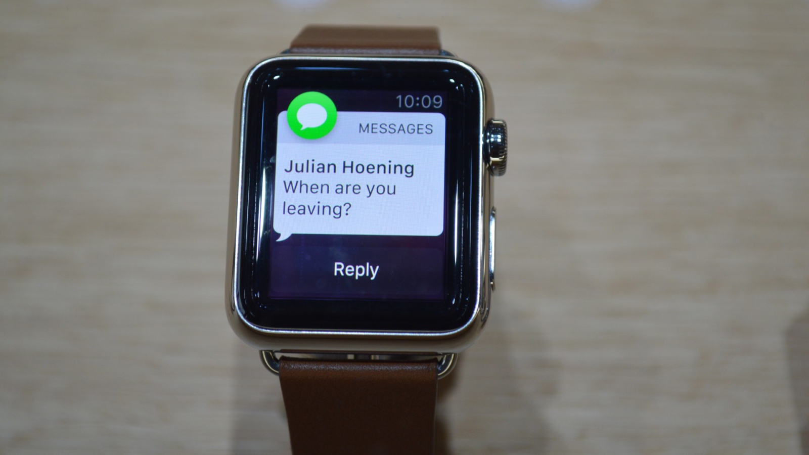 Сообщение из соц сети на Apple Watch