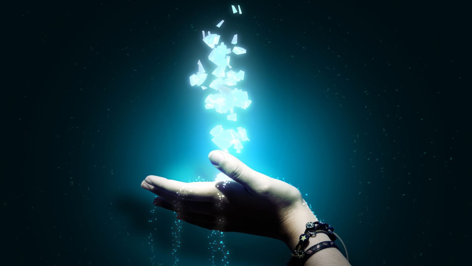 Лед рука и вода