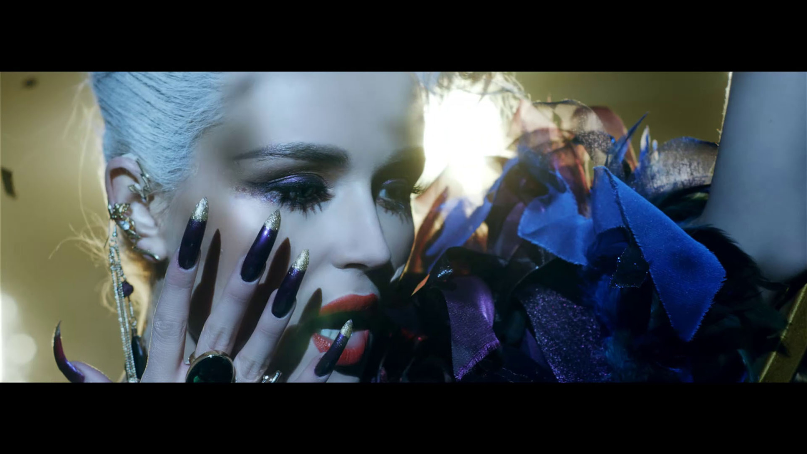 Популярная актриса Полига Гагарина