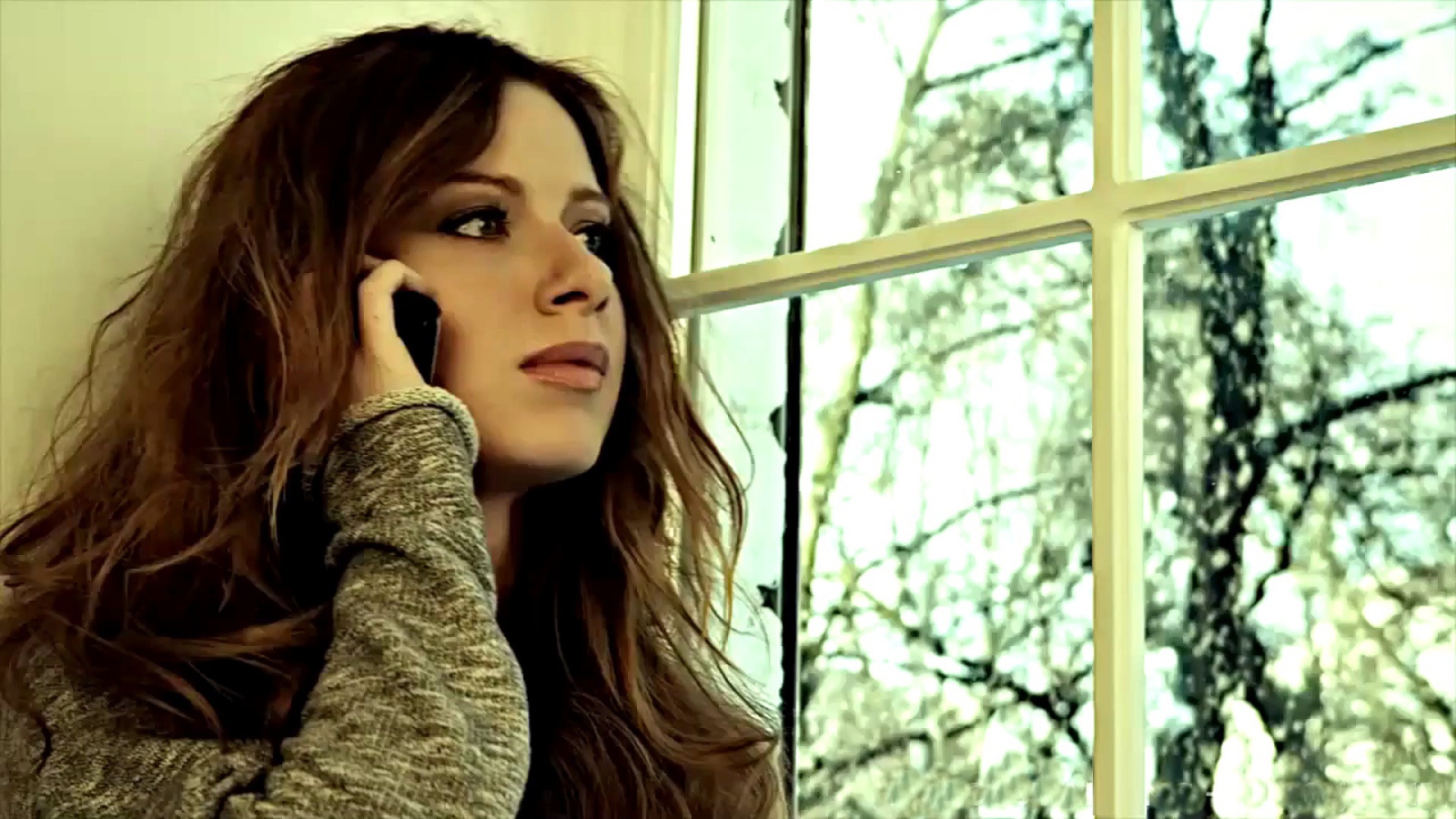 Знаменитая актриса Юлия Савичева