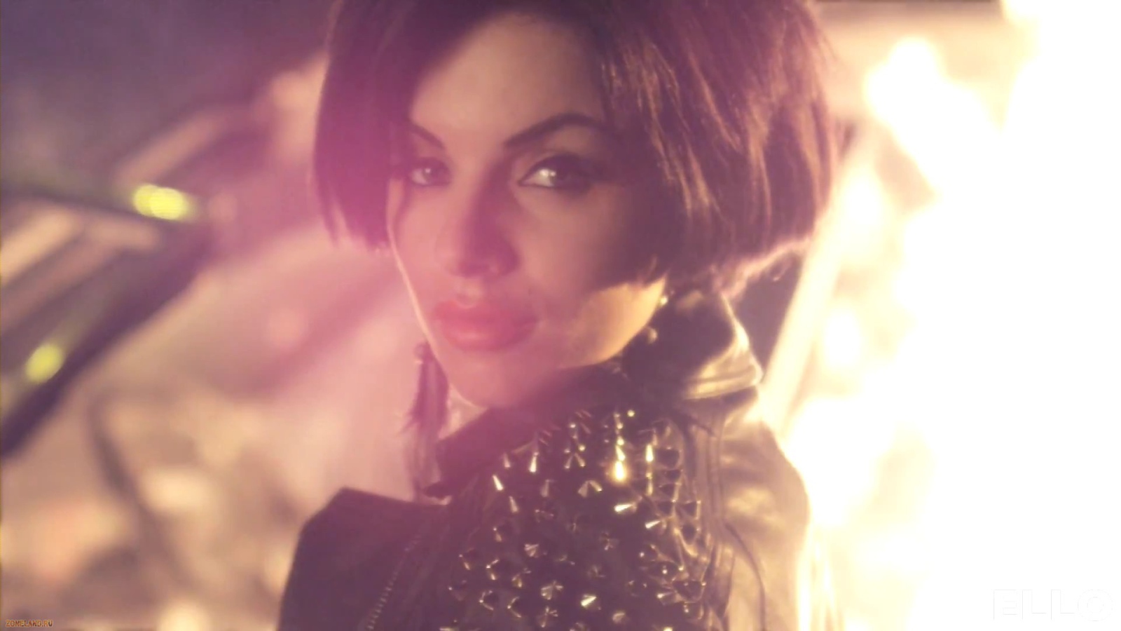 Красивая Юлия Волкова