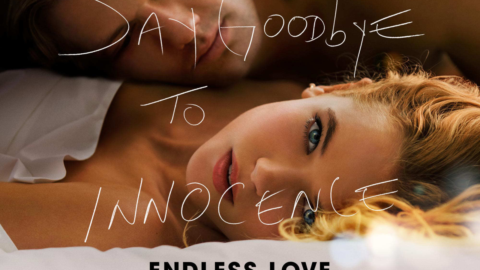 Красивая Эмма Ригби