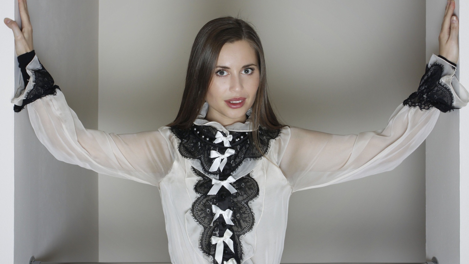 Знаменитая Юлия Михалкова