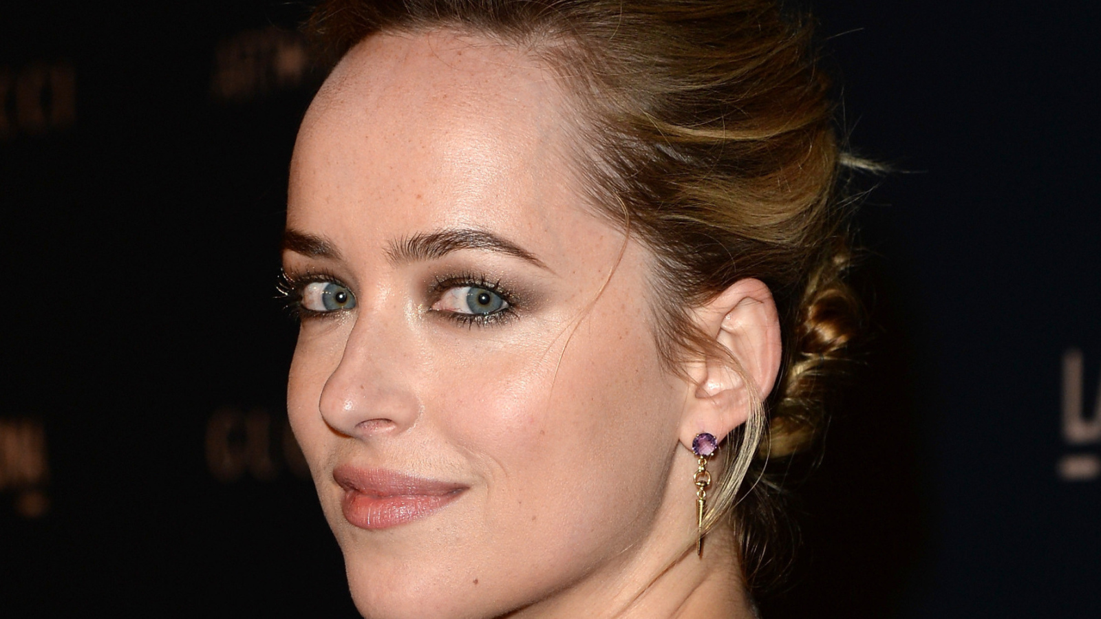 Популярная модель Дакота Джонсон