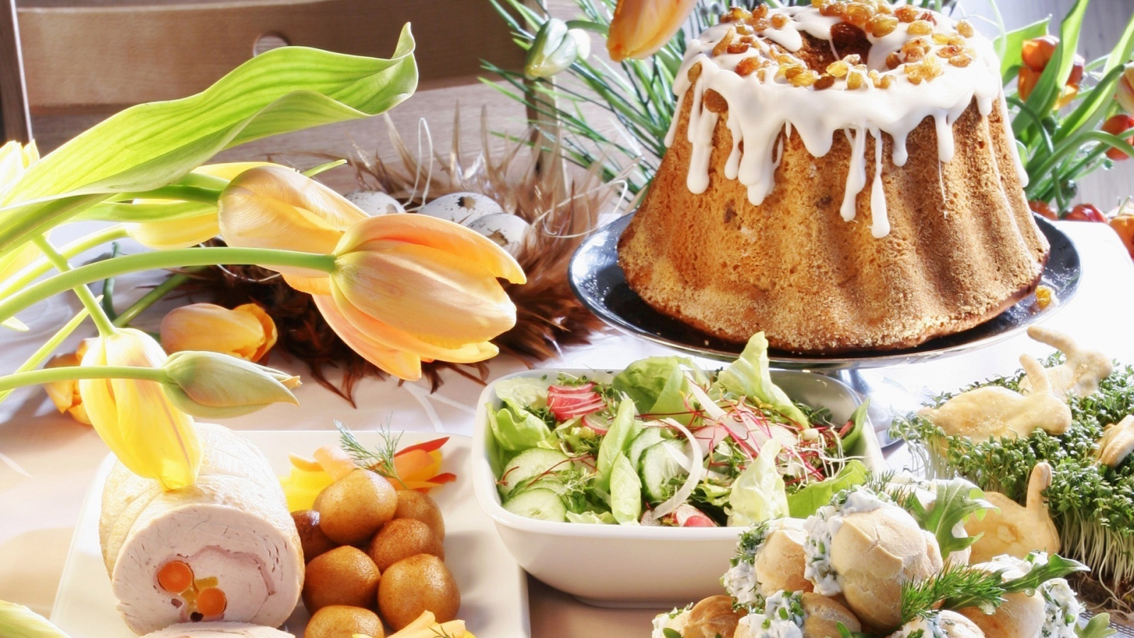 Праздничный стол на Пасху