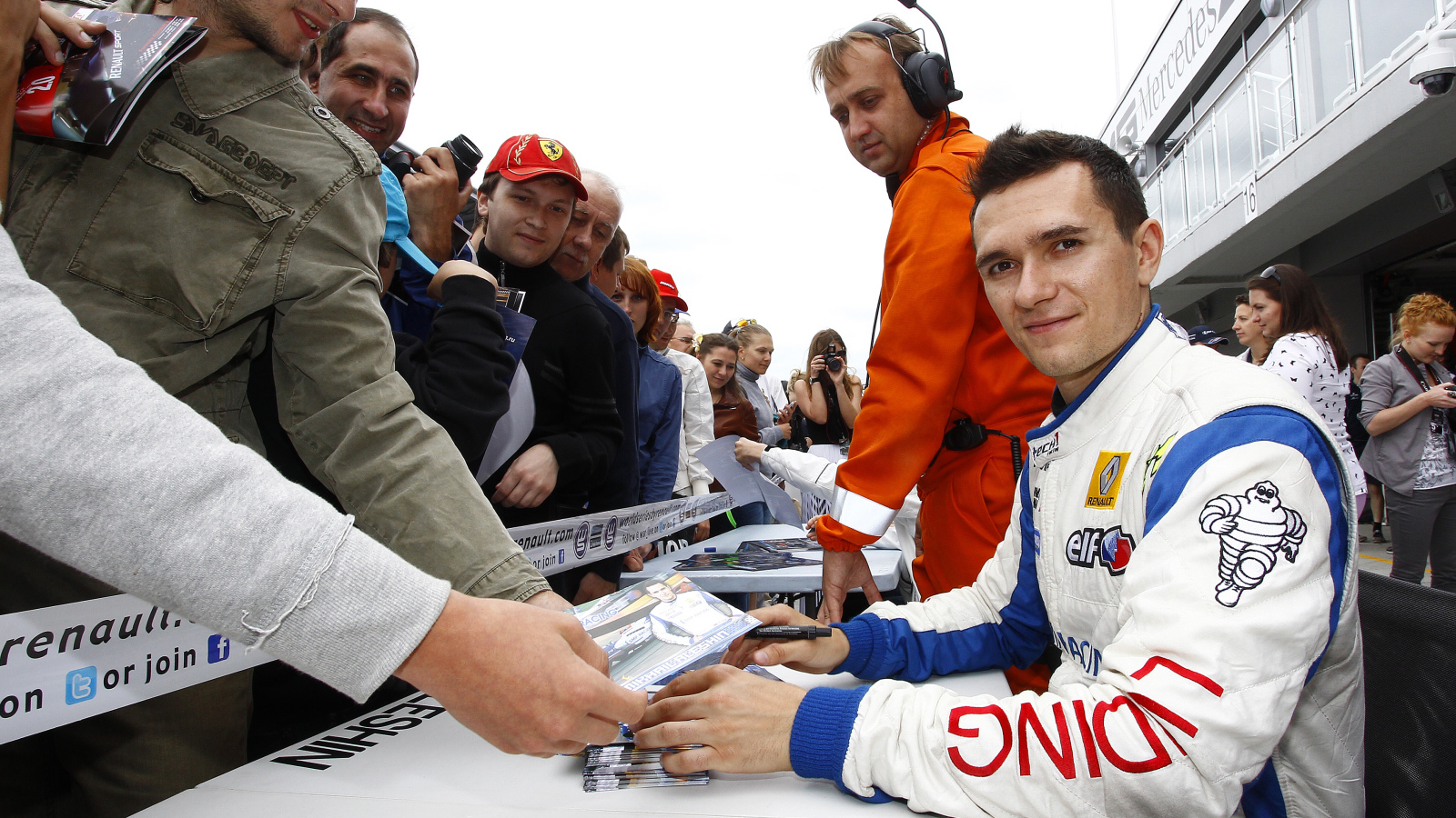 Известный Михаил Алешин