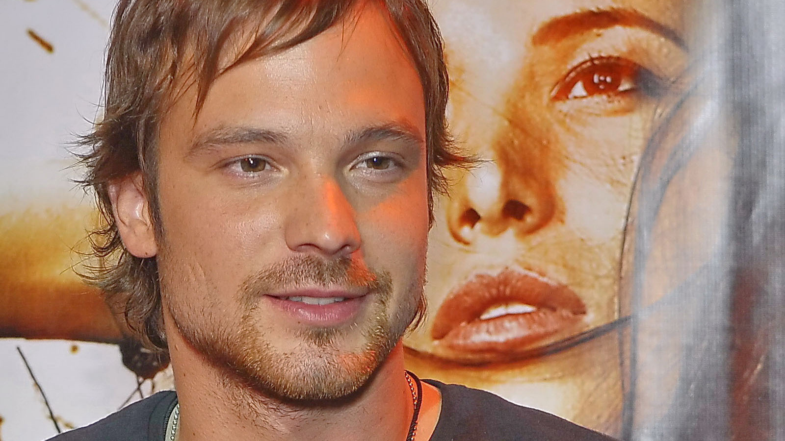 Популярная актер Алексей Чадов