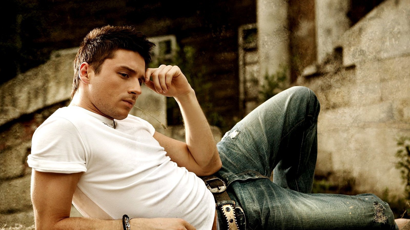 Популярный актер Сергей Лазарев