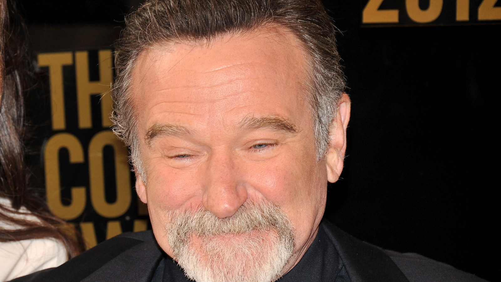 Actor Robin Williams smiling Desktop wallpapers 1600x900