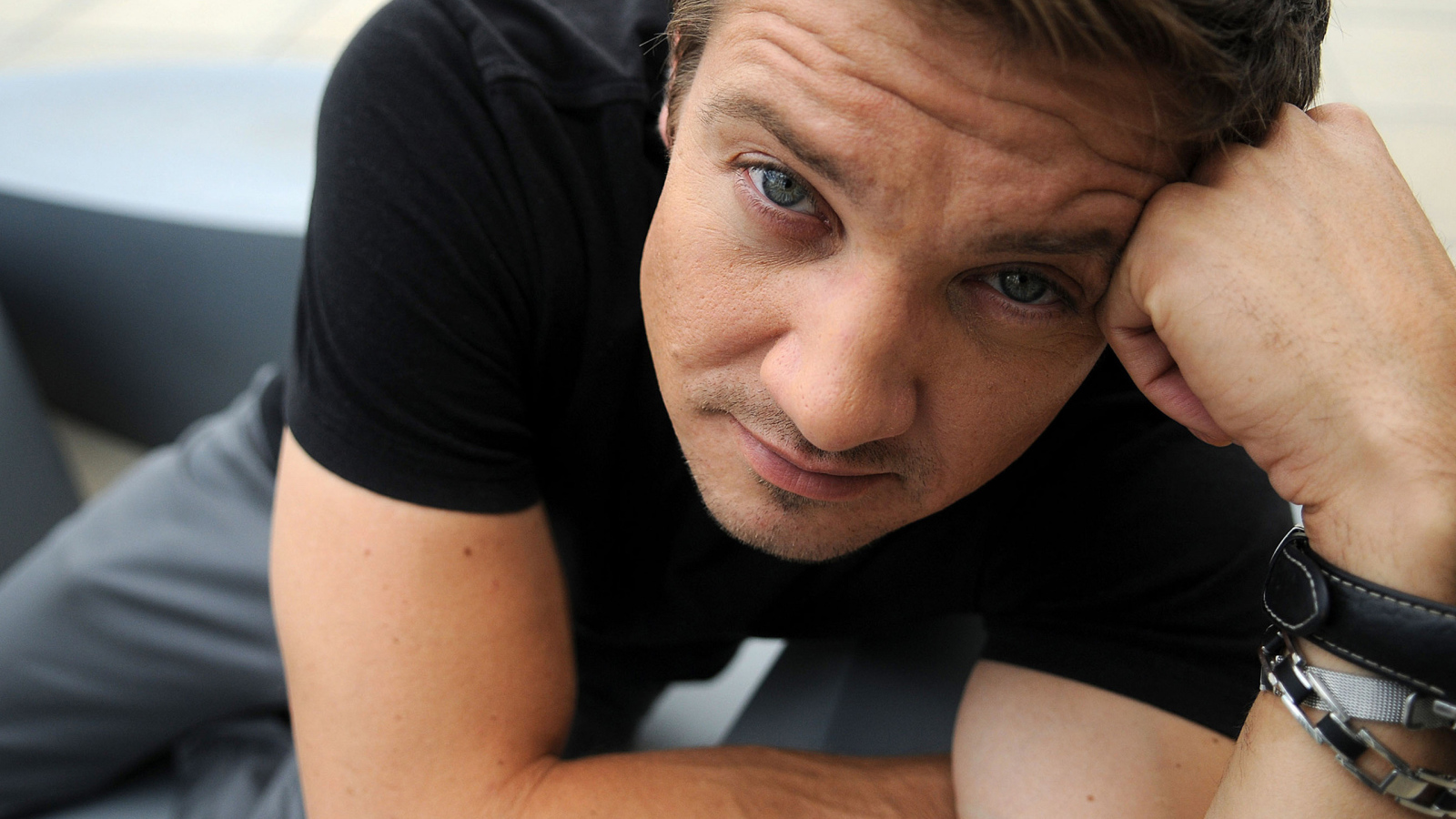 Возлюбленный Джереми Реннер