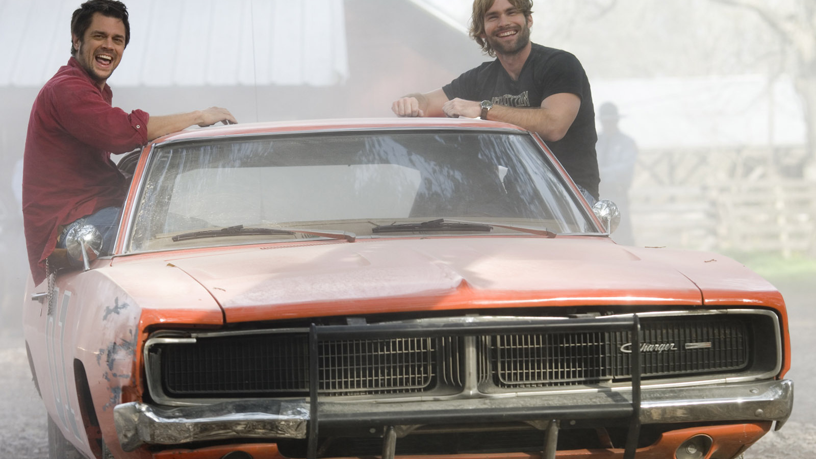 Шонн Уильям Скотт на автомобиле