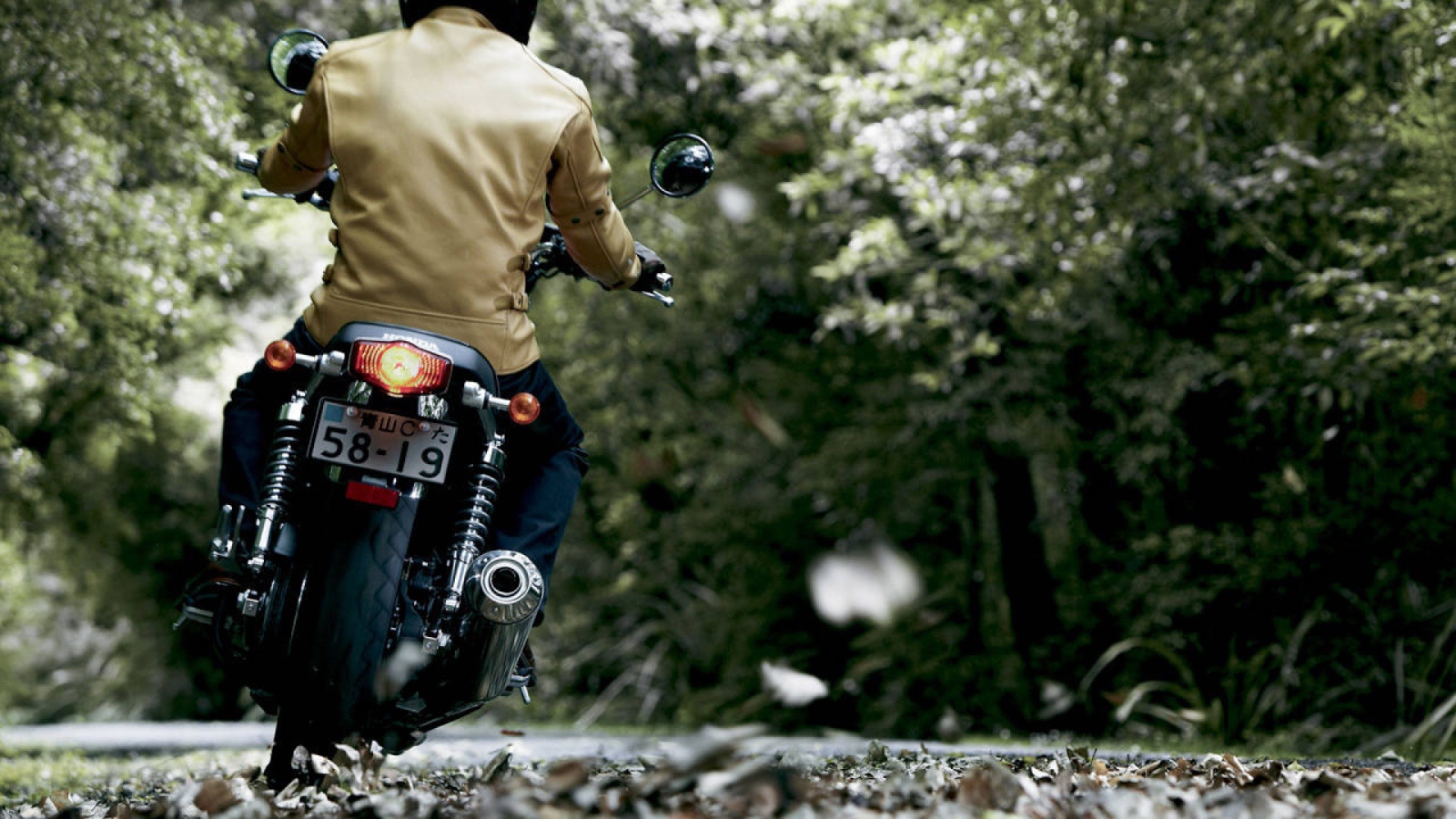 Красивый мотоцикл в москве Honda CB 1100