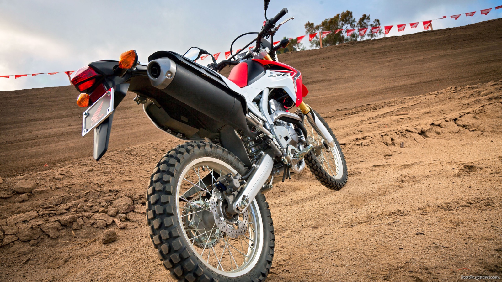 Красивый мотоцикл в москве Honda CRF 250 L