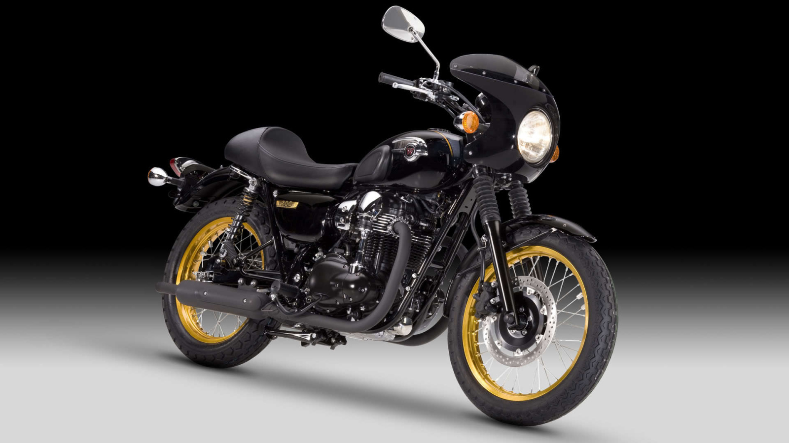 Быстрый мотоцикл Kawasaki W 800