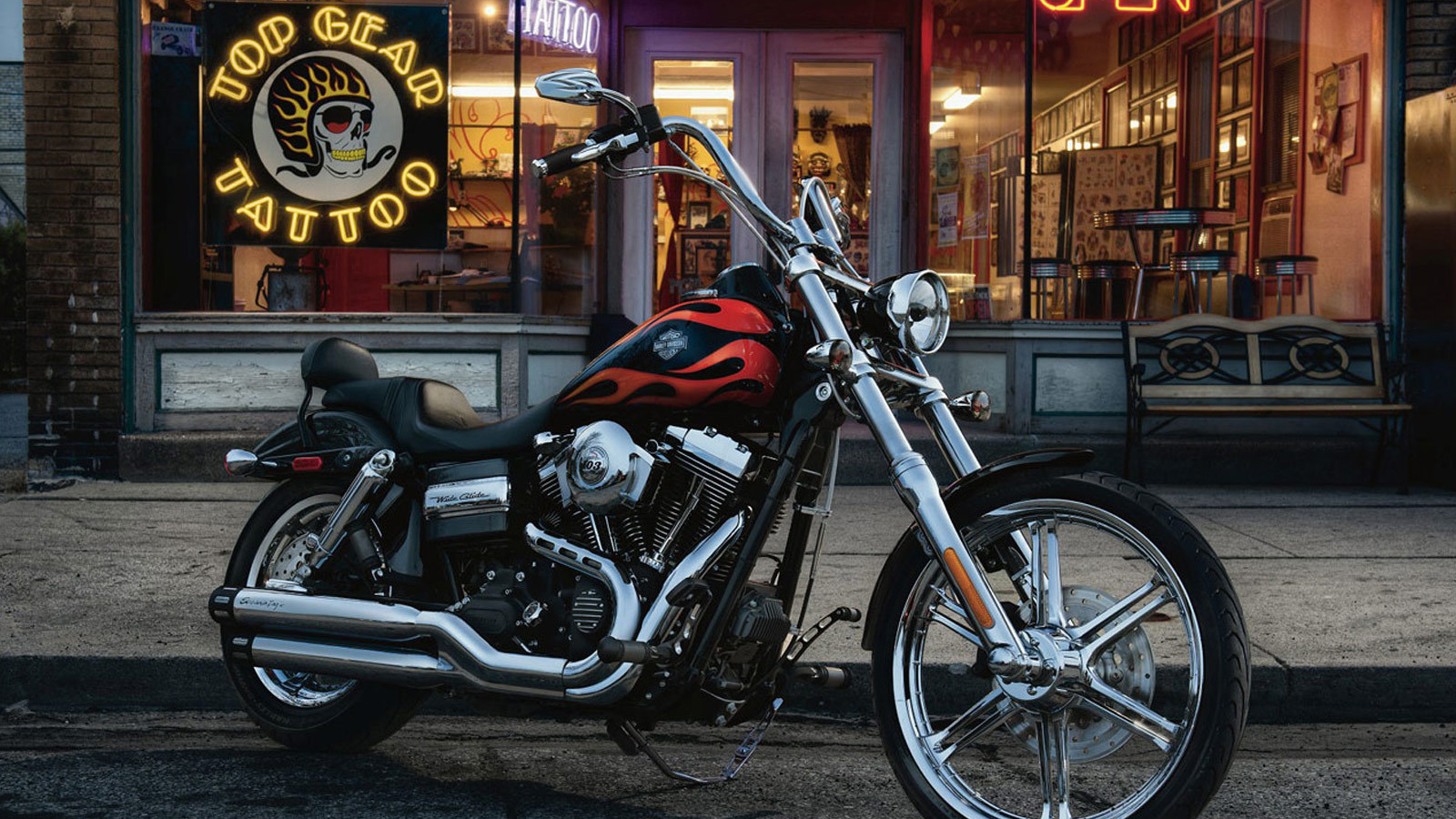 Невероятный мотоцикл Harley-Davidson Dyna Wide Glide