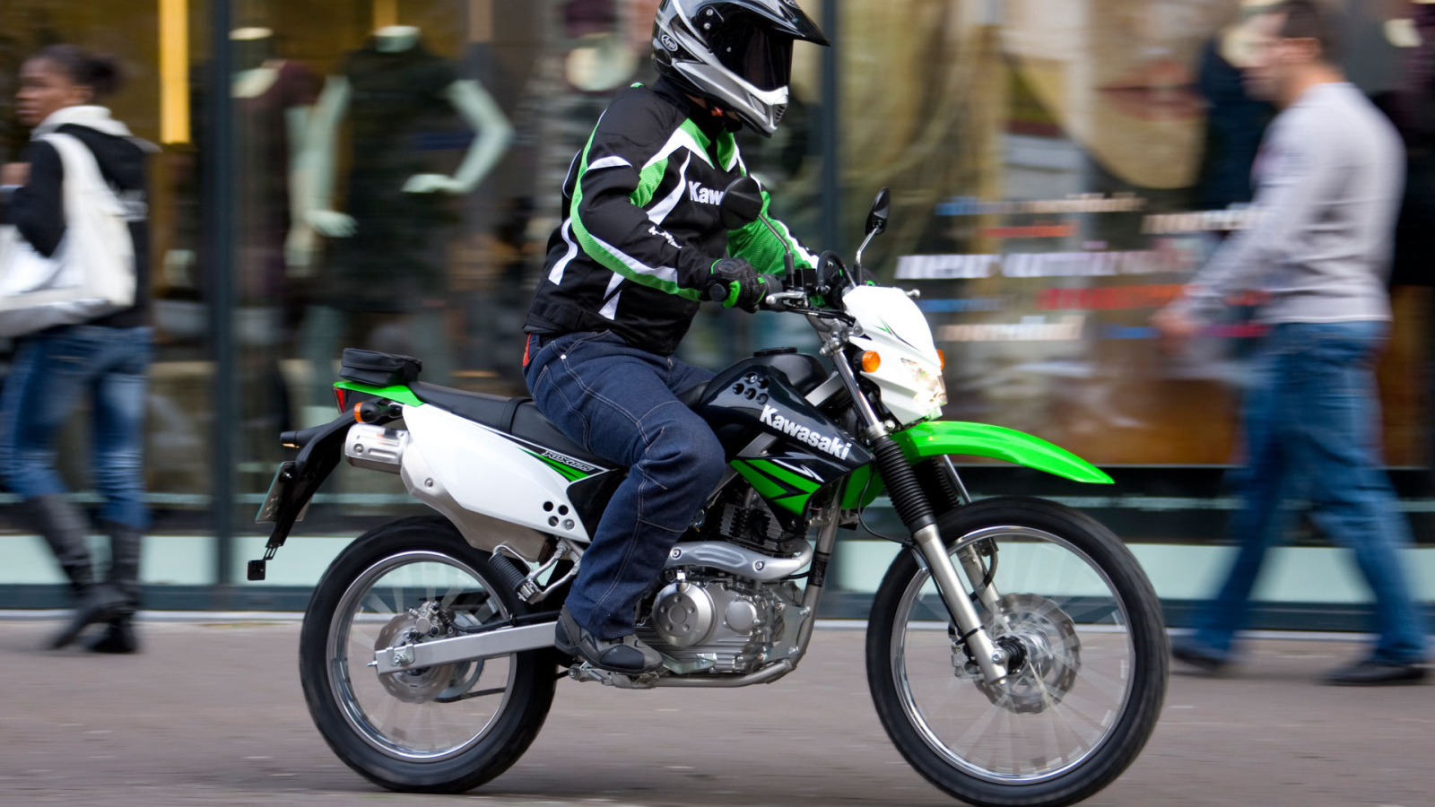 Новый мотоцикл Kawasaki KLX 125