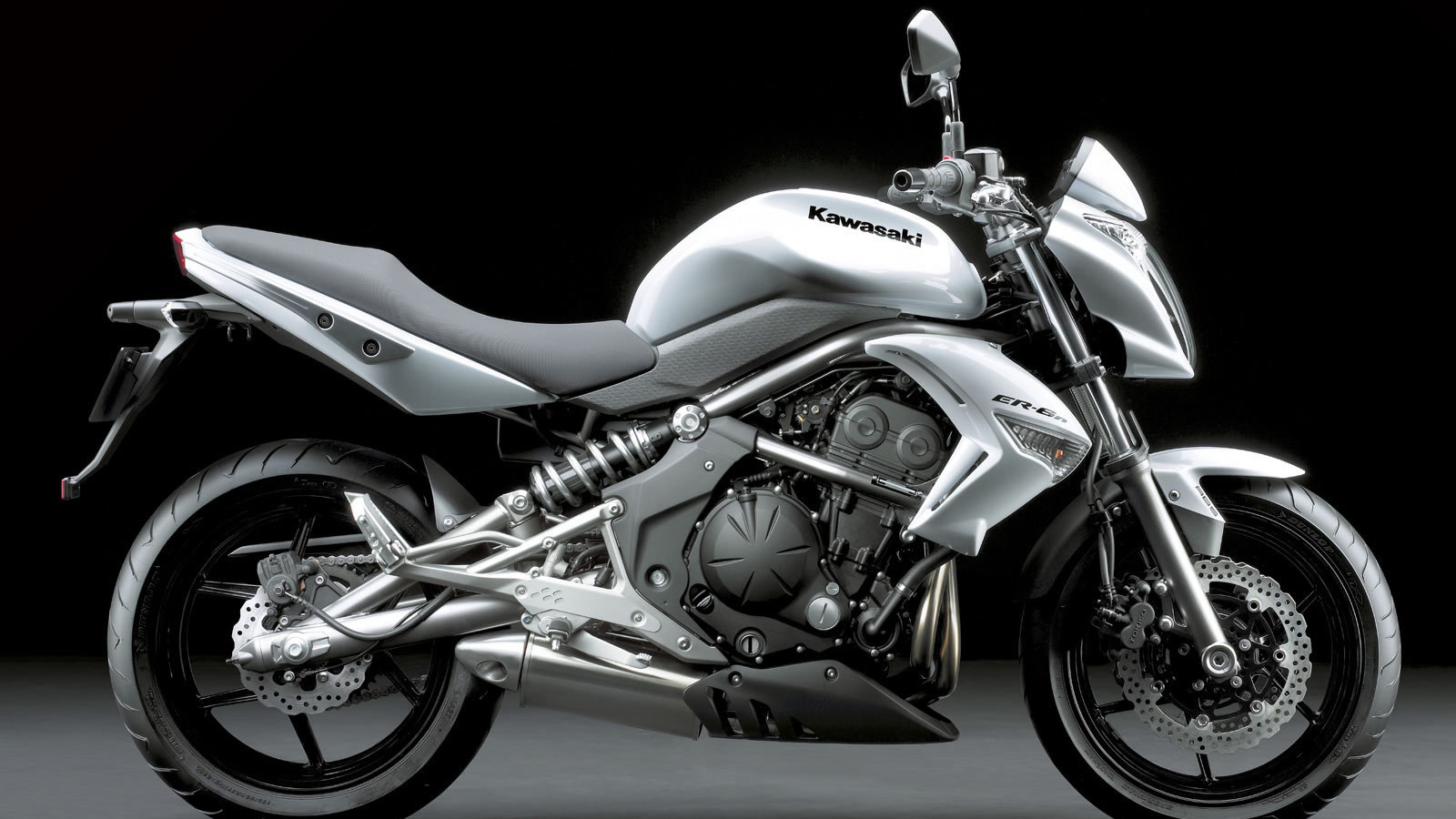 Новый мотоцикл Kawasaki ER-6f