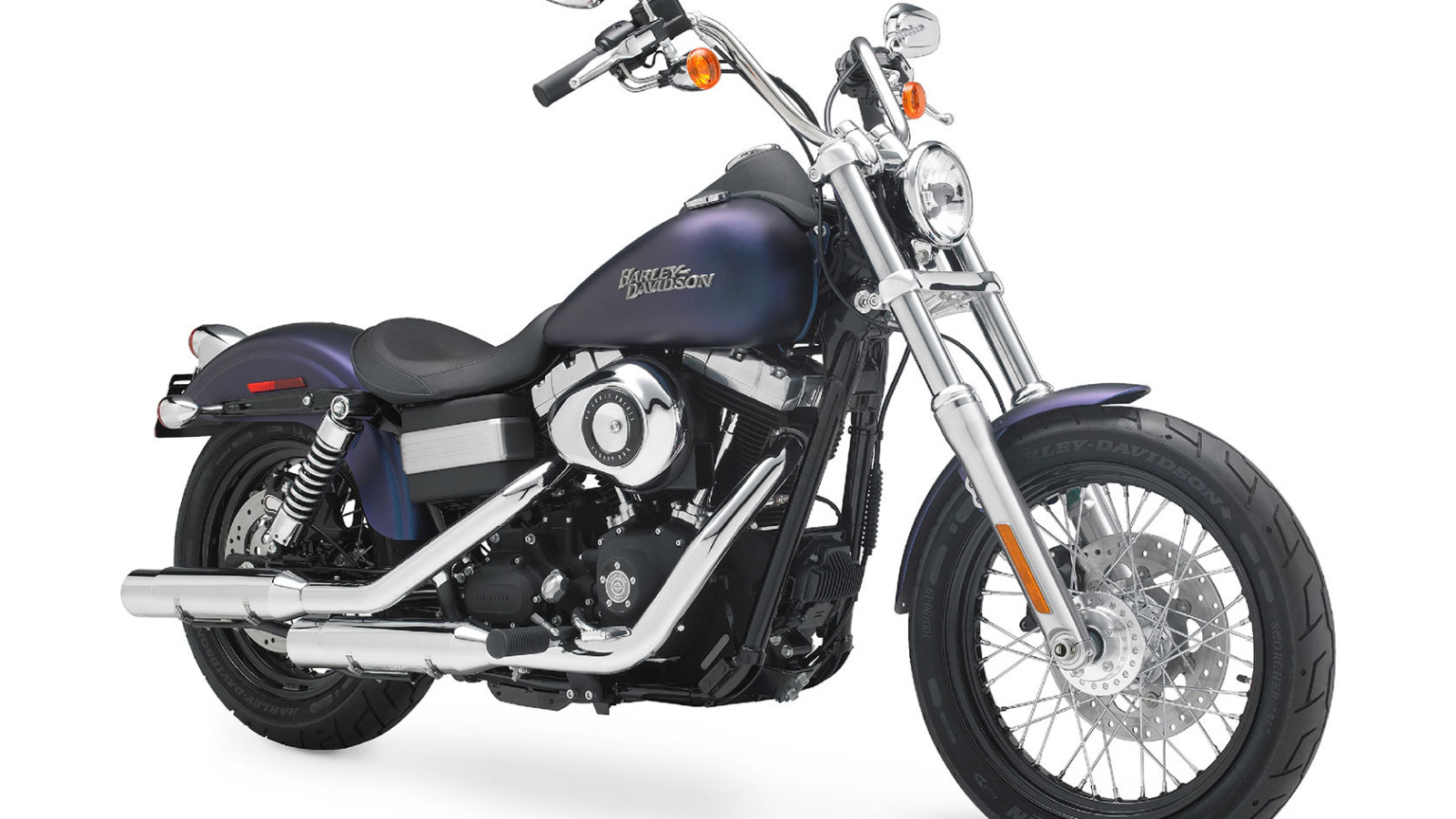 Новый мотоцикл Harley-Davidson Dyna Street Bob