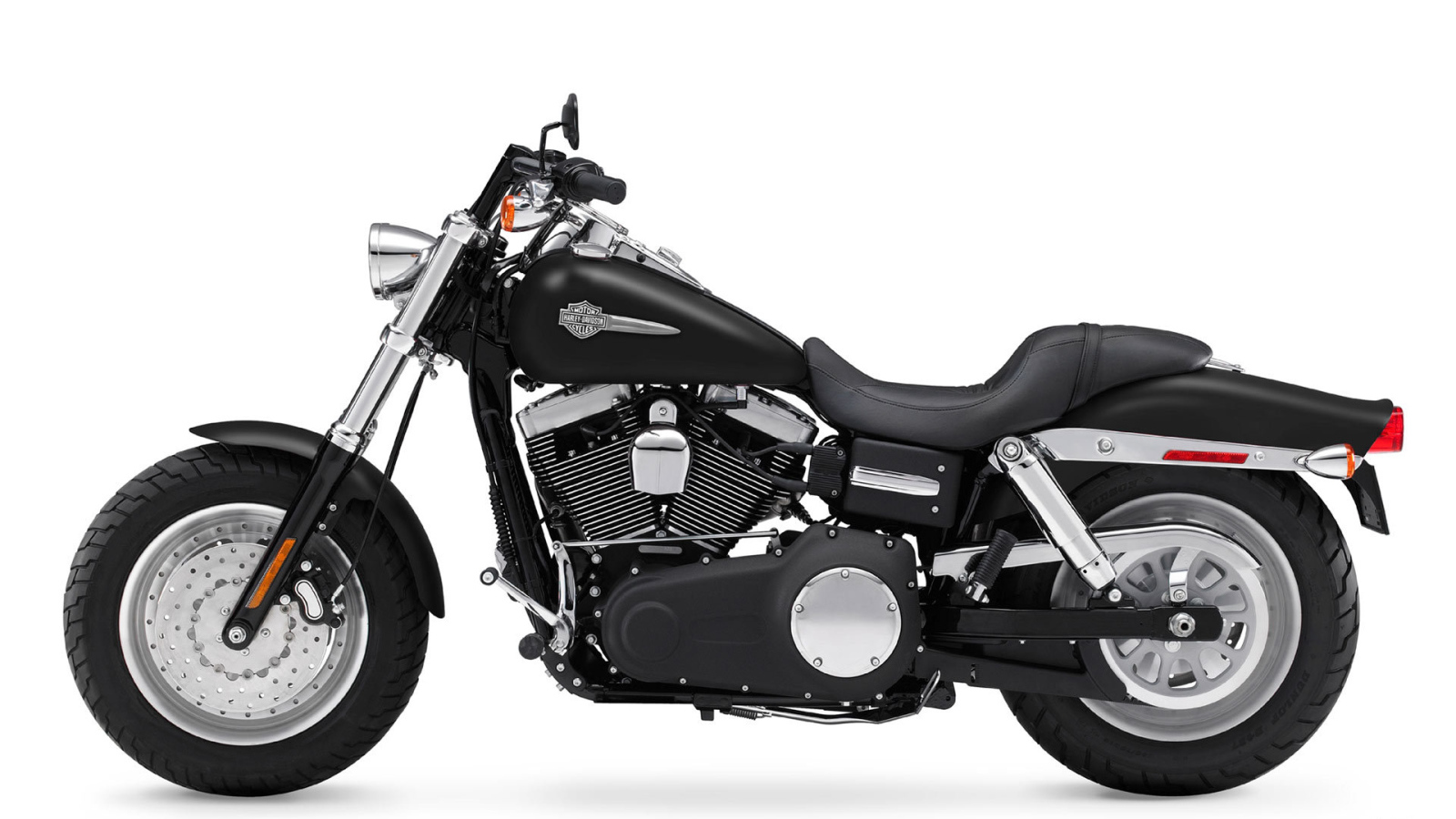 Новый надежный мотоцикл Harley-Davidson Dyna Fat Bob