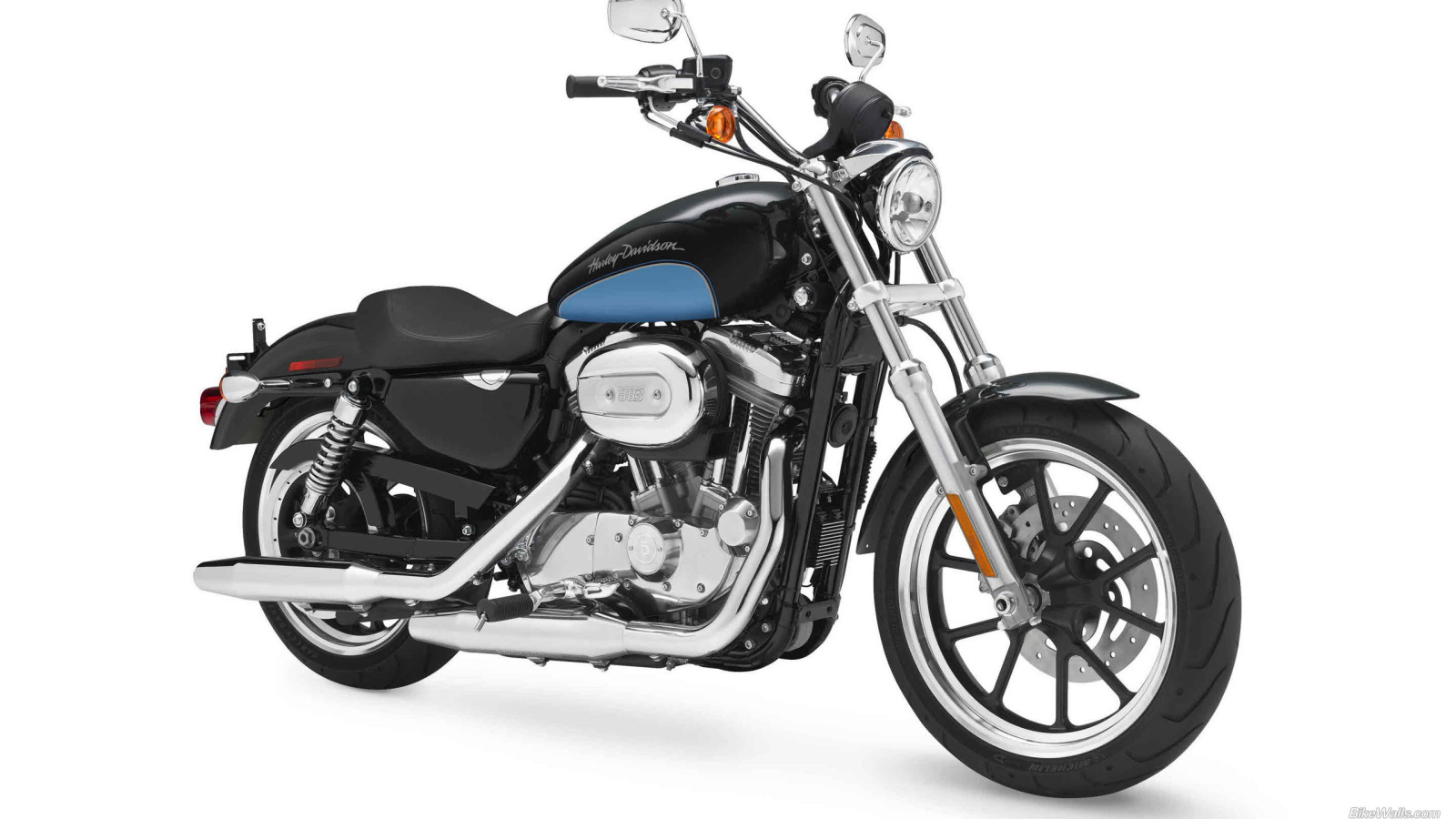 Популярный мотоцикл Harley-Davidson XL 883L Sportster