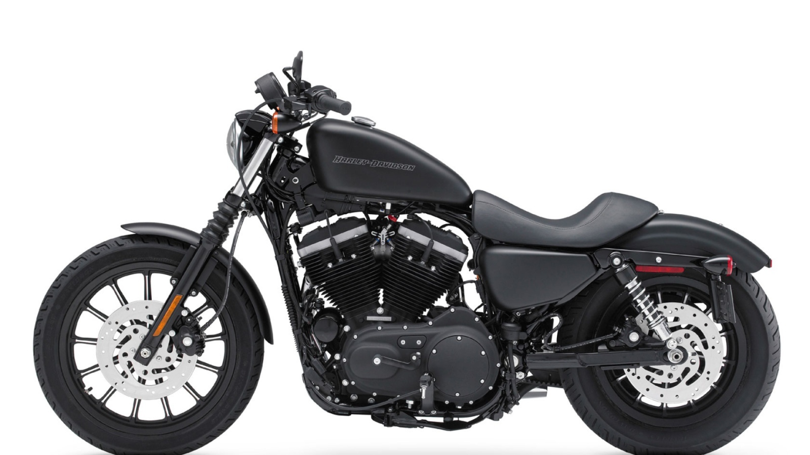 Популярный мотоцикл Harley-Davidson XL 883N Sportster Iron