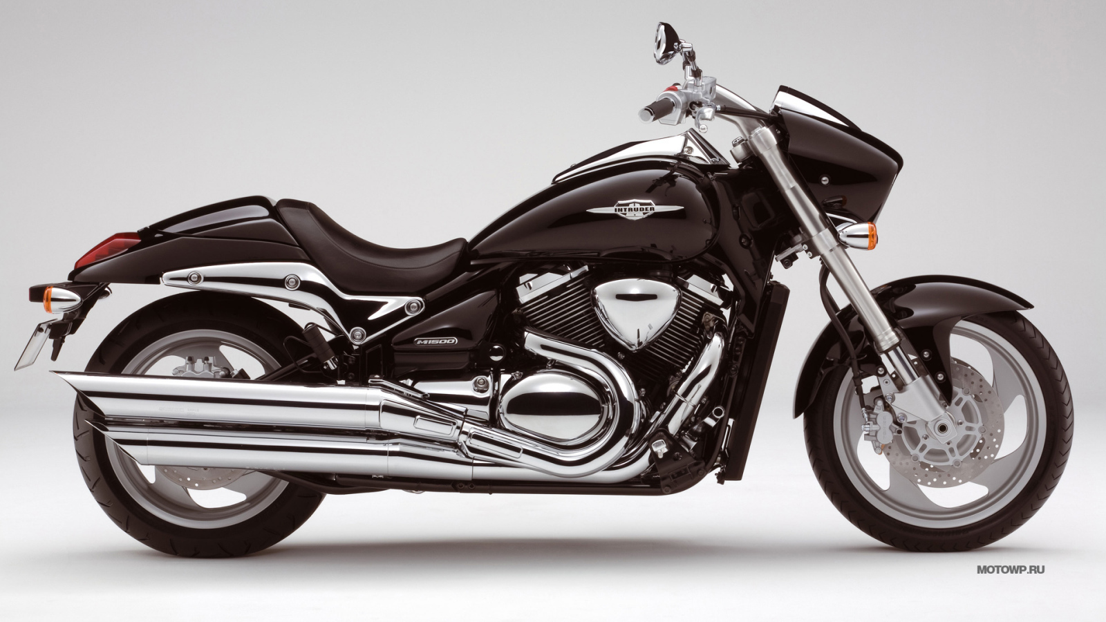 Популярный мотоцикл Suzuki  Intruder M1500