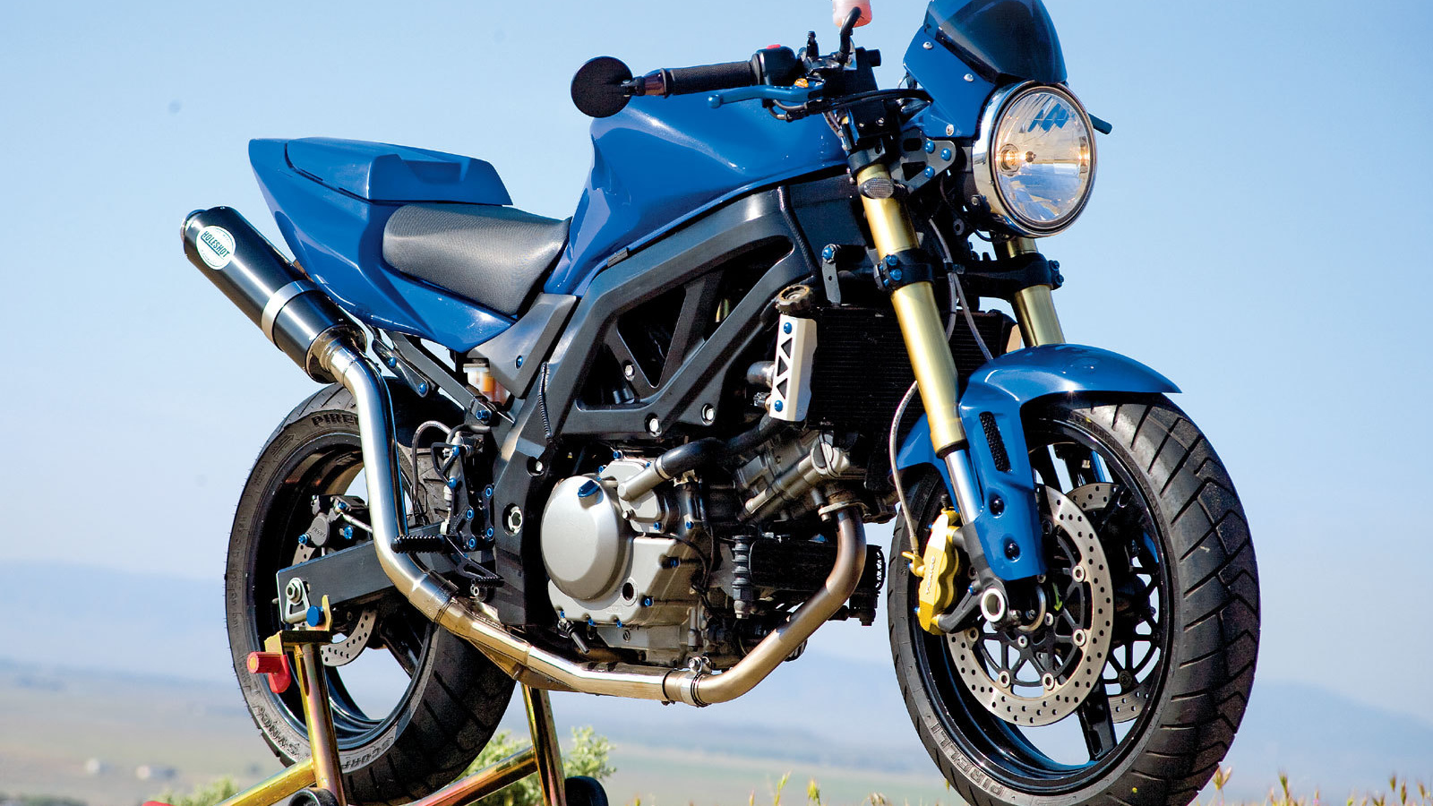 Надежный мотоцикл Suzuki SV 650 S