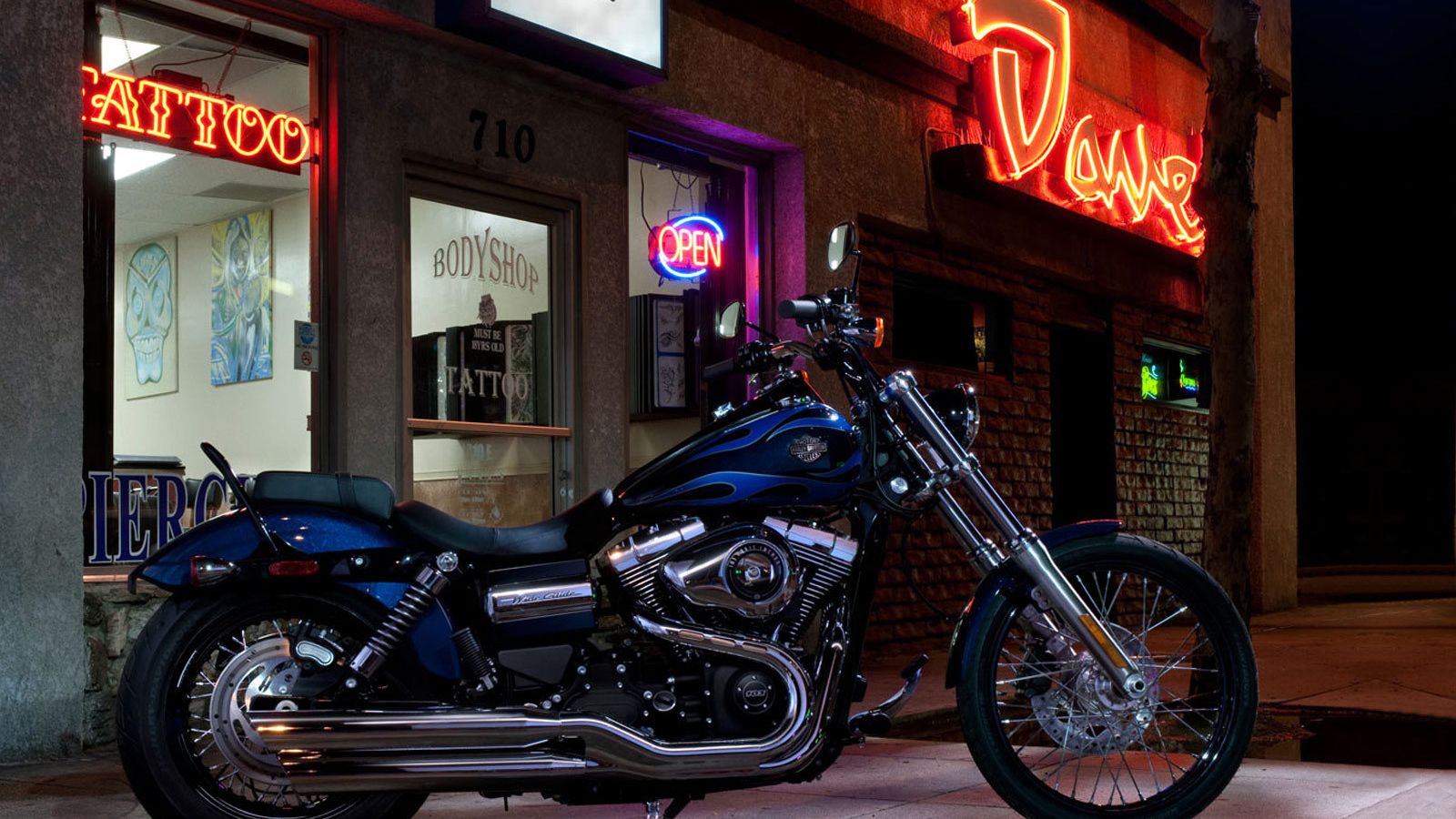 Тест-драйв мотоцикла Harley-Davidson Dyna Switchback