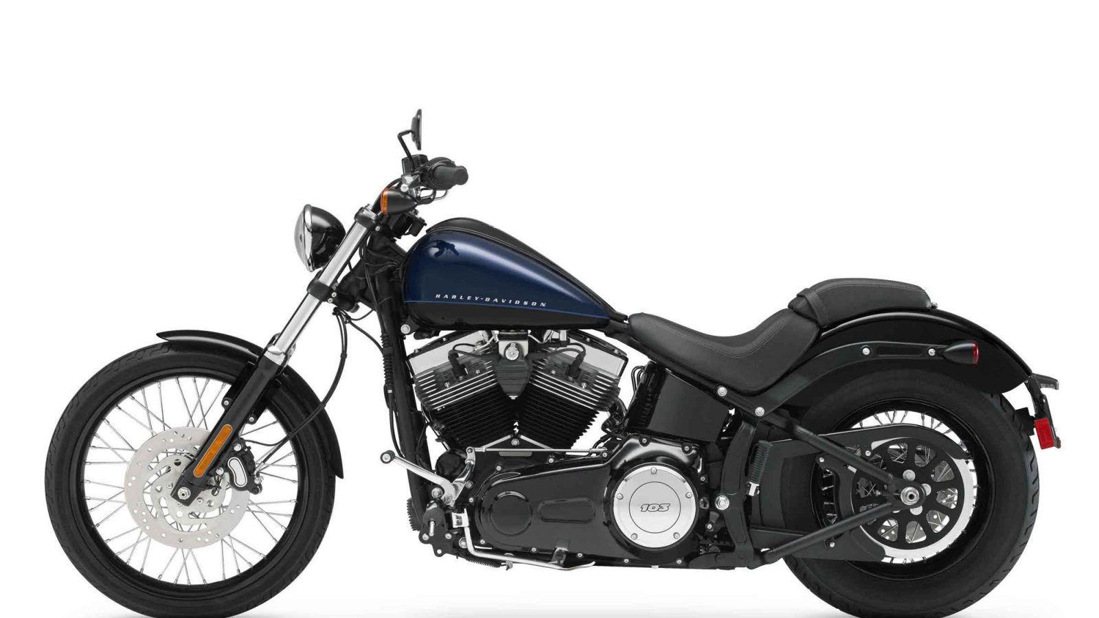 Тест-драйв мотоцикла Harley-Davidson Softail Blackline