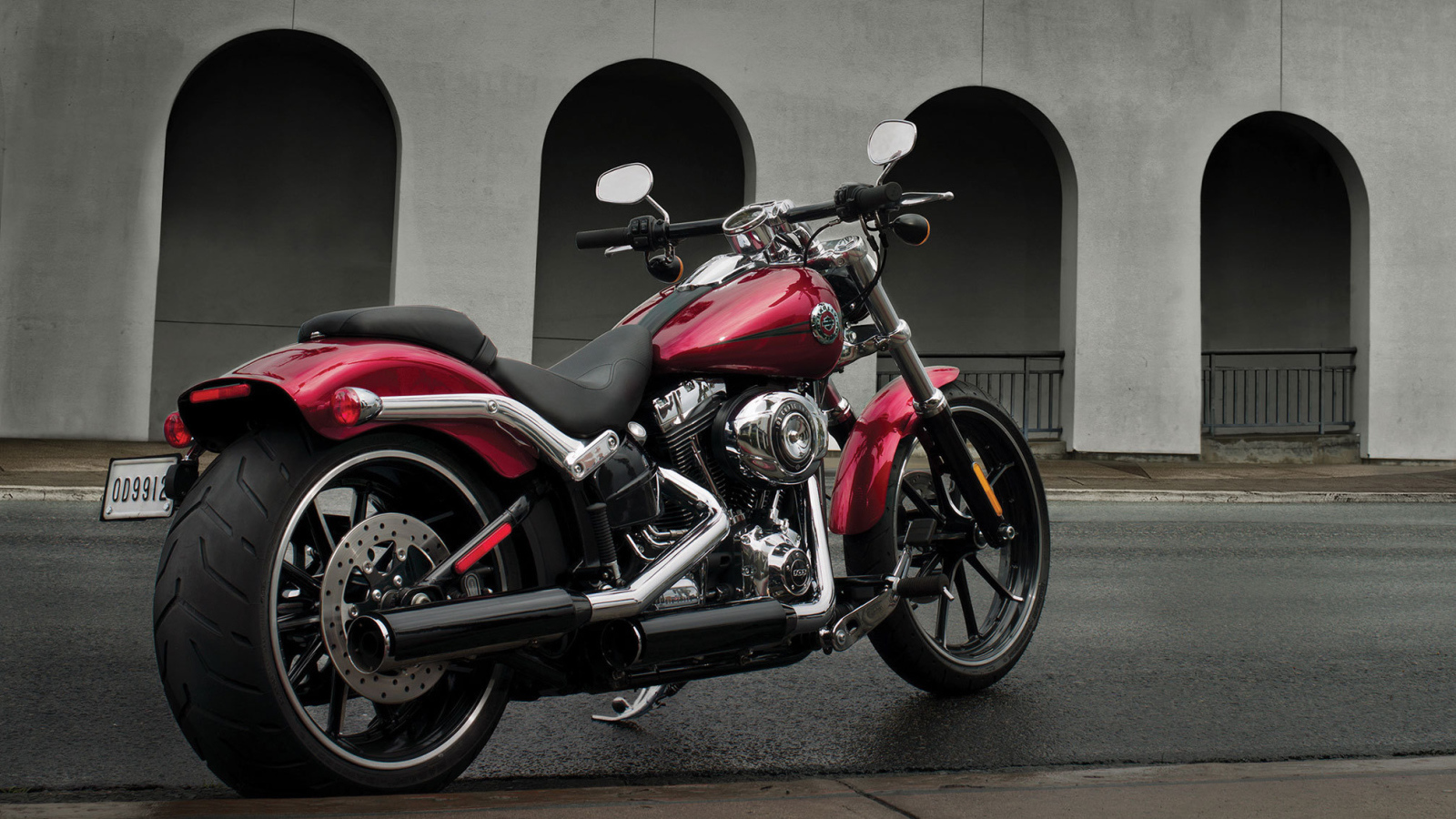 Тест-драйв мотоцикла Harley-Davidson Softail Breakout