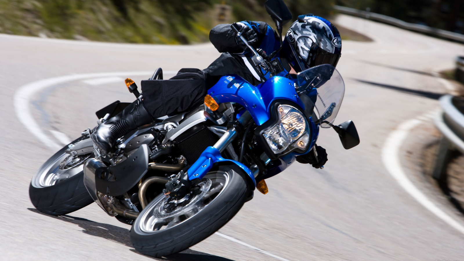 Тест-драйв мотоцикла Kawasaki Versys