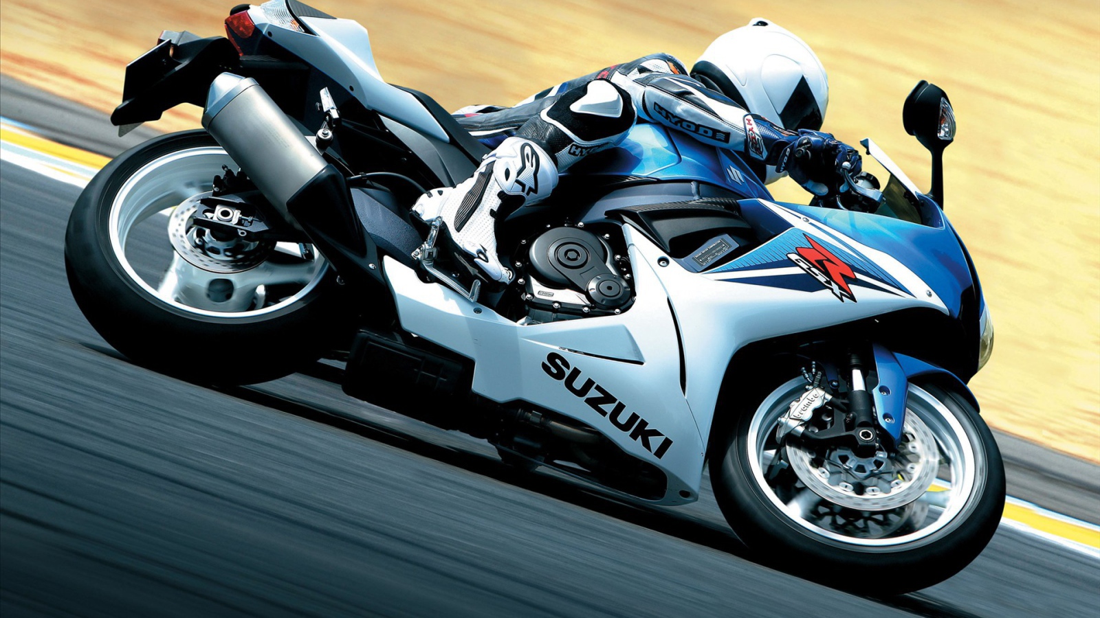 Тест-драйв мотоцикла Suzuki  GSX-R 600