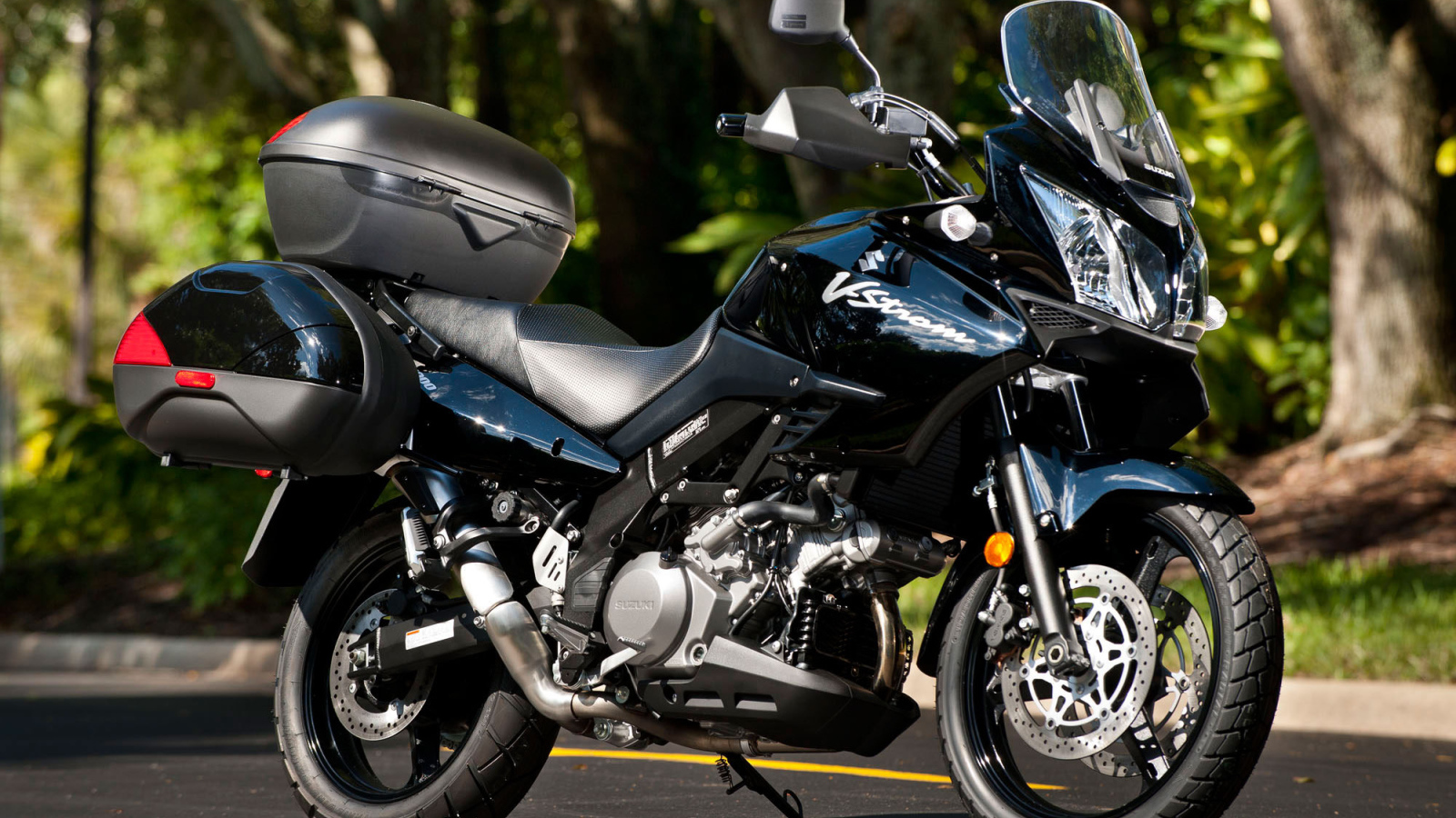 Тест-драйв мотоцикла Suzuki V-Storm 1000  DL