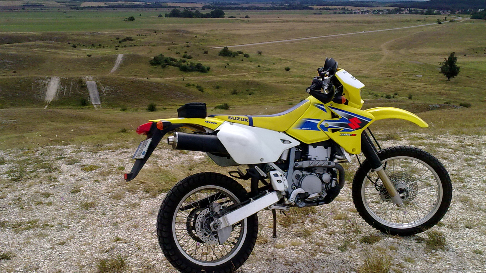 Красивый мотоцикл в москве Suzuki  DR-Z 125