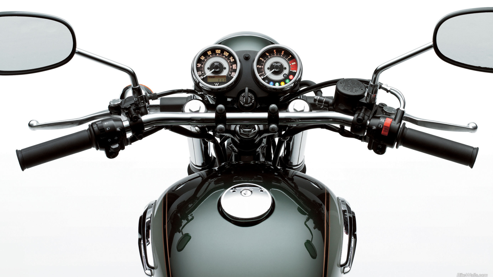 Новый надежный мотоцикл Kawasaki W 800