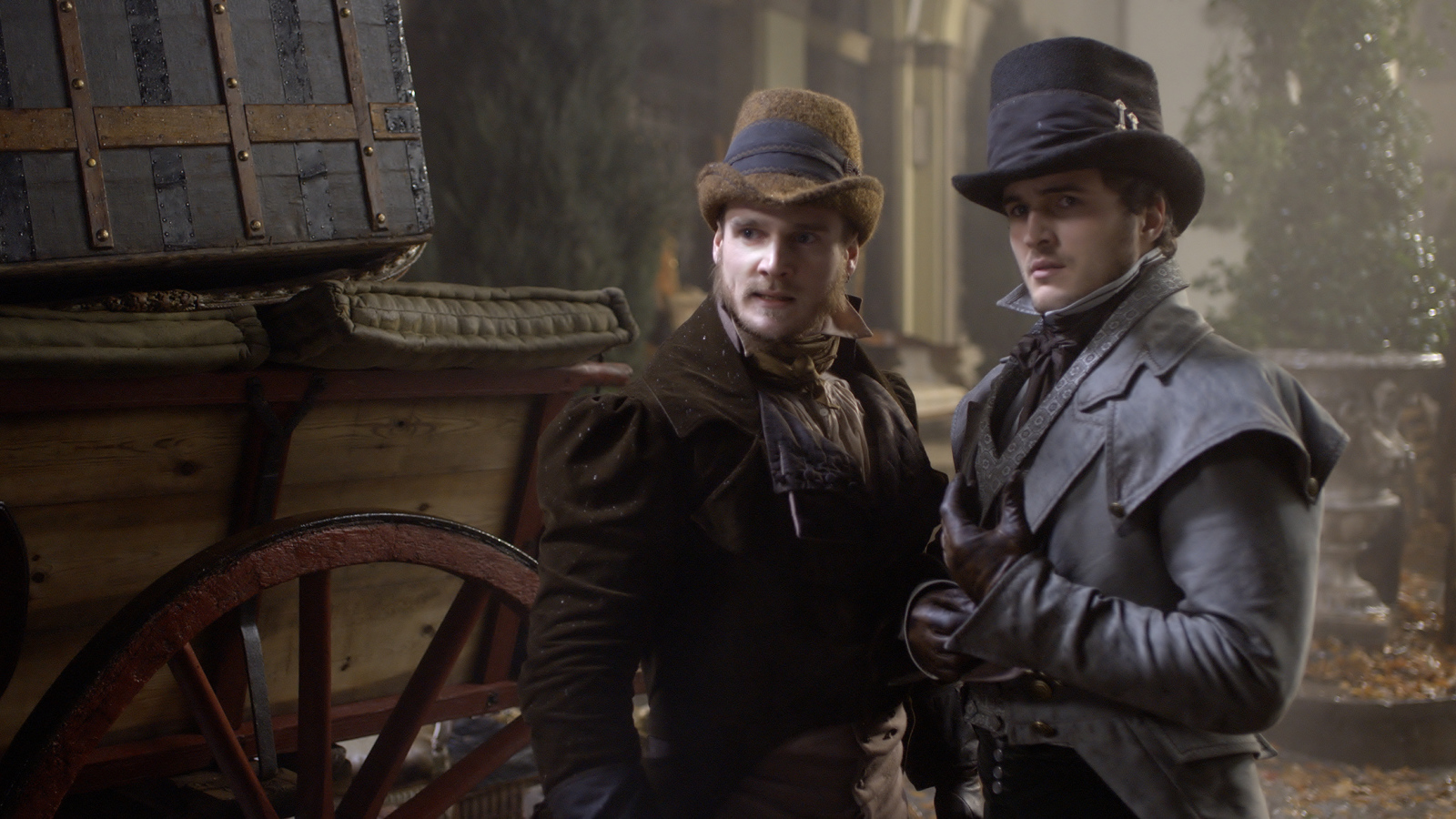 Известный фильм Красавица и чудовище 2014