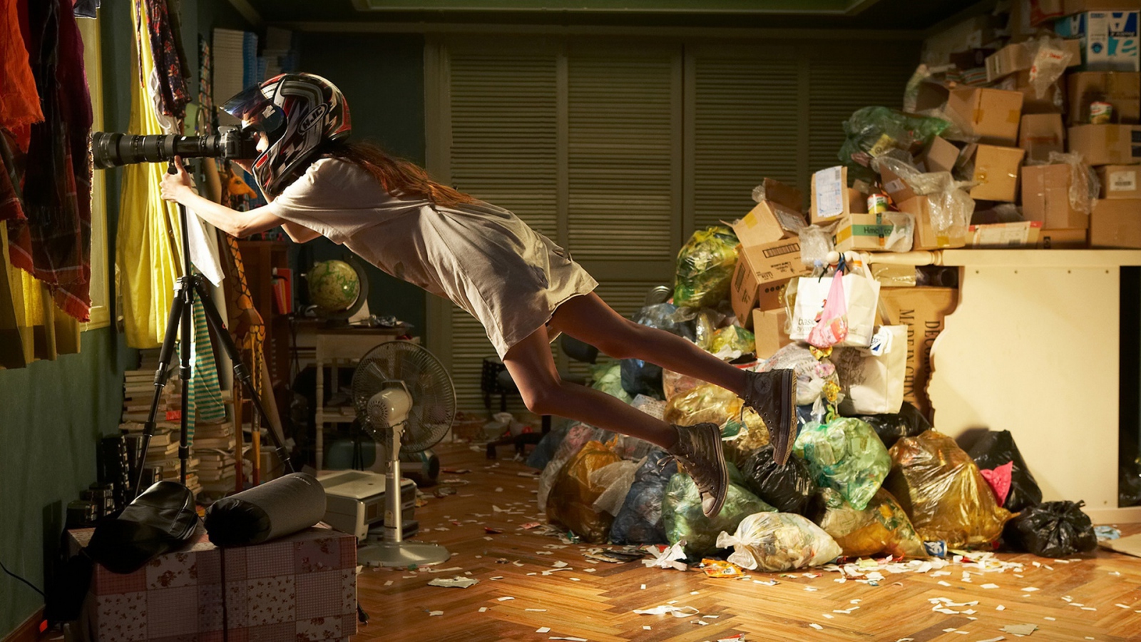 Летающая девушка