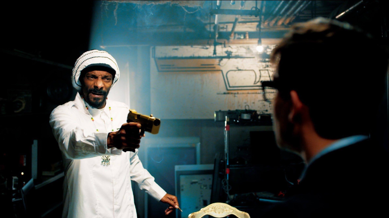 Одноклассники.ru НаCLICKай удачу угрожает пистолетом