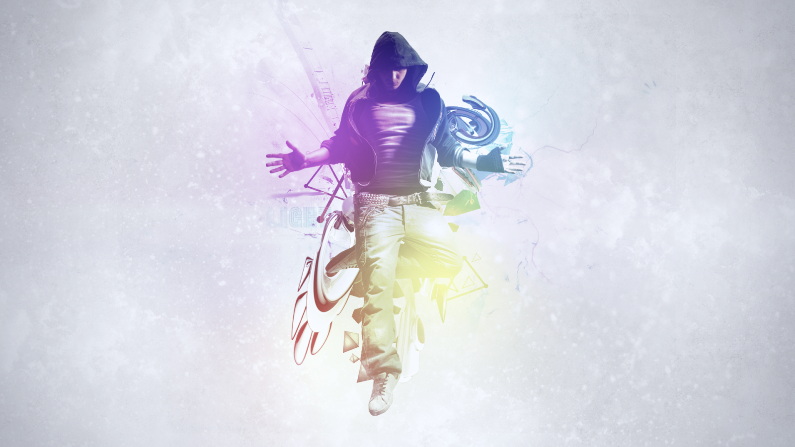 Молодой парень танцует