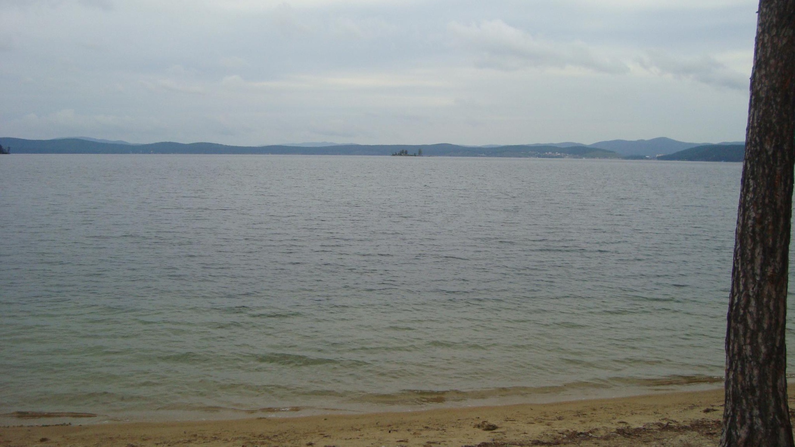 Золотой пляж на Тургояке