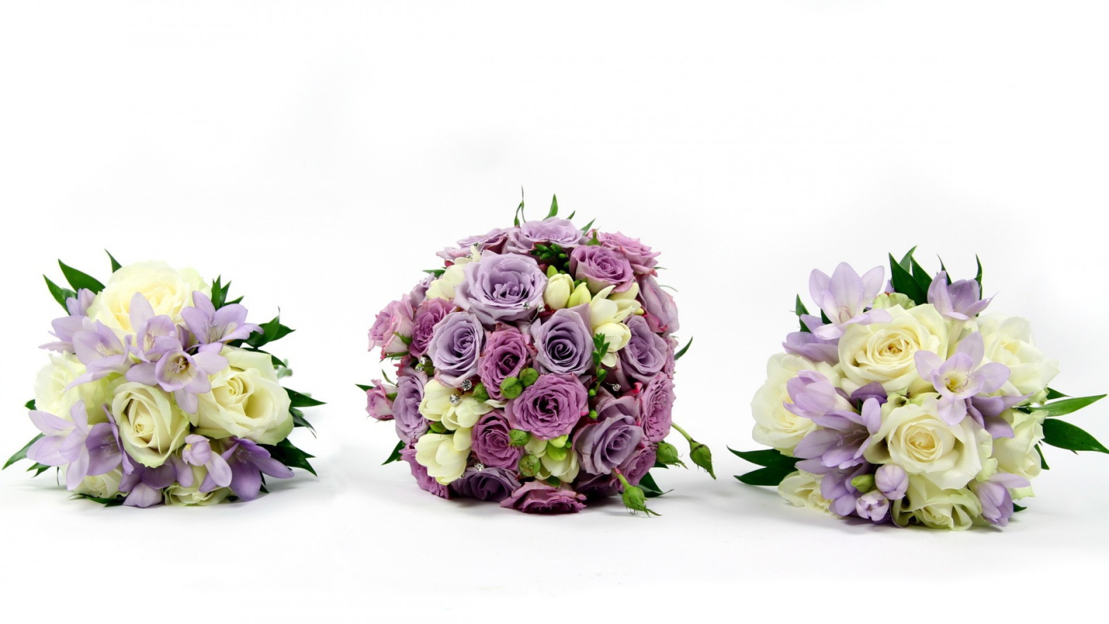 Три красивых букета