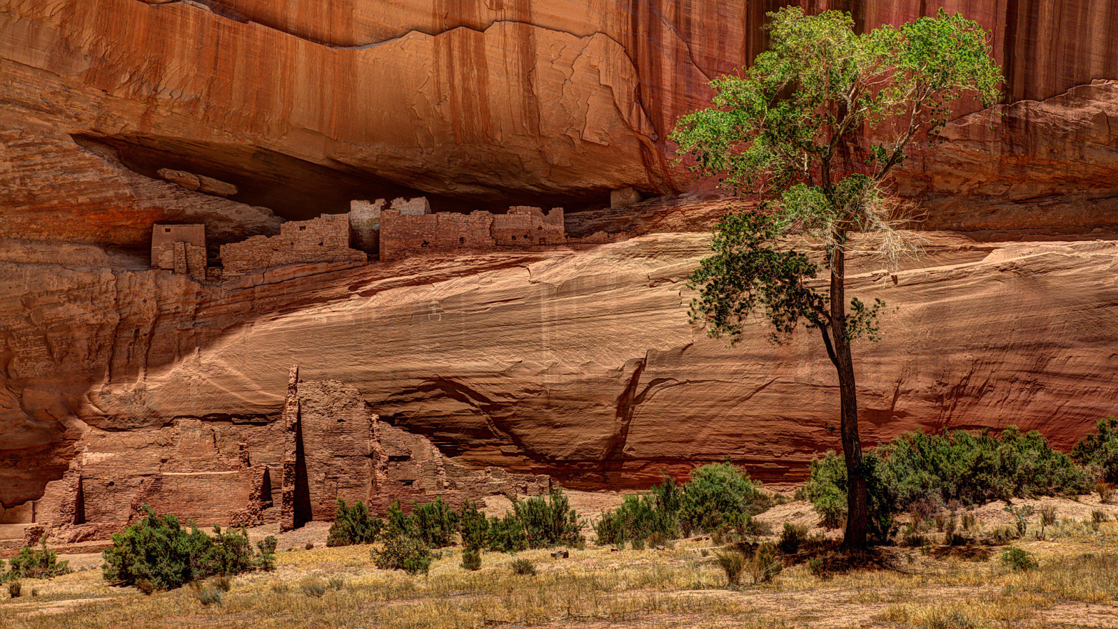 Жилища в скалах