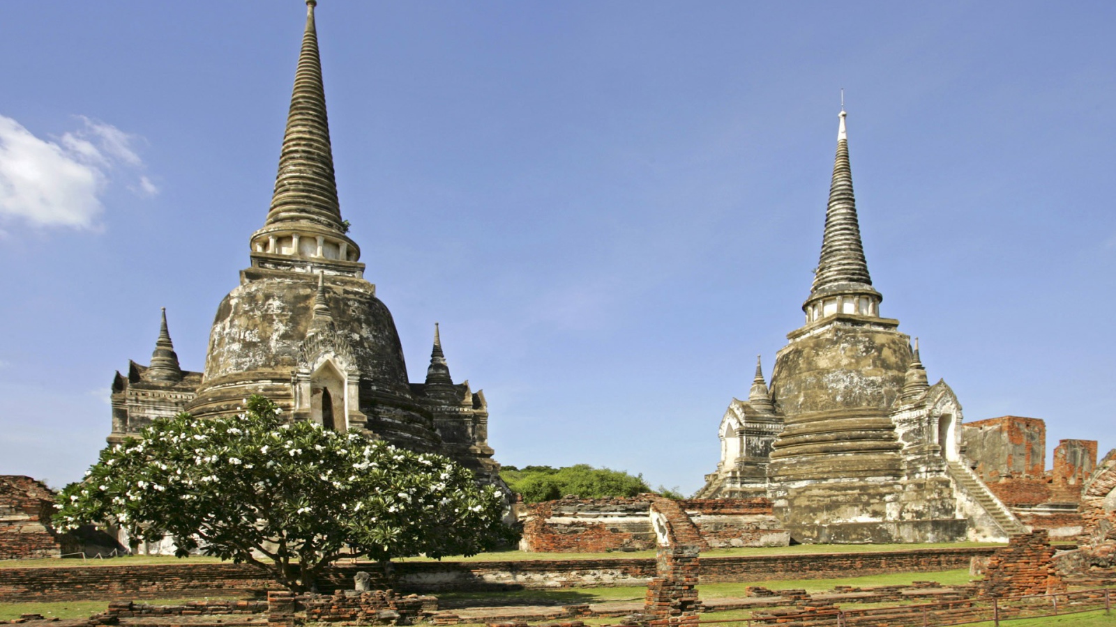 Буддийские пагоды