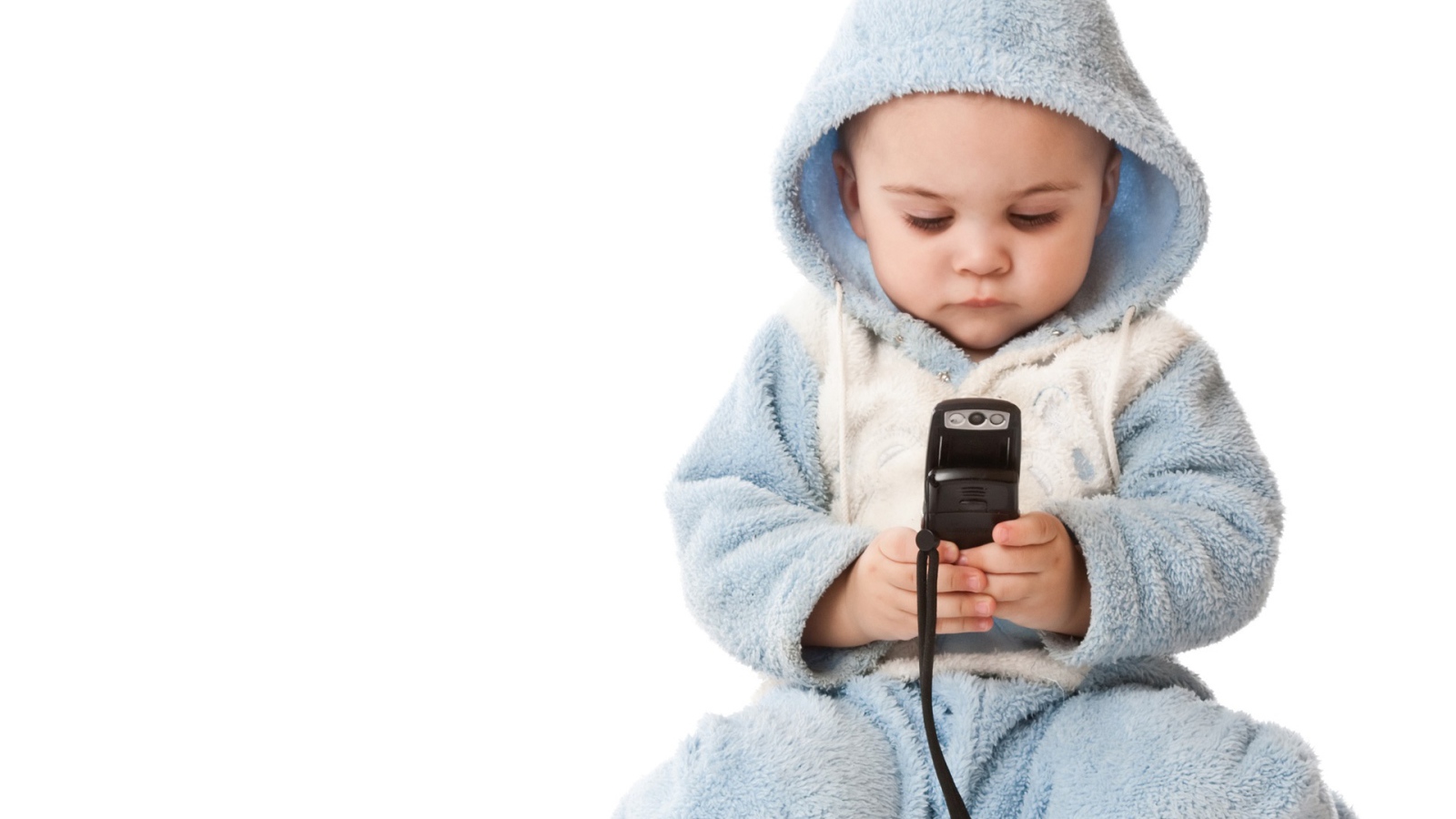 Малыш с телефоном 